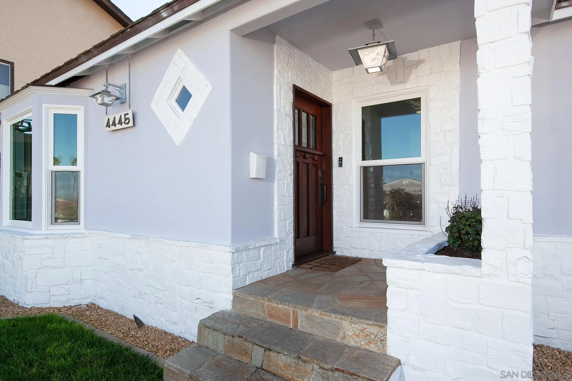 https://cdn.realtyfeed.com/cdn/127/260001737/56c7975854175f8b91e2cc837267c098.webp
