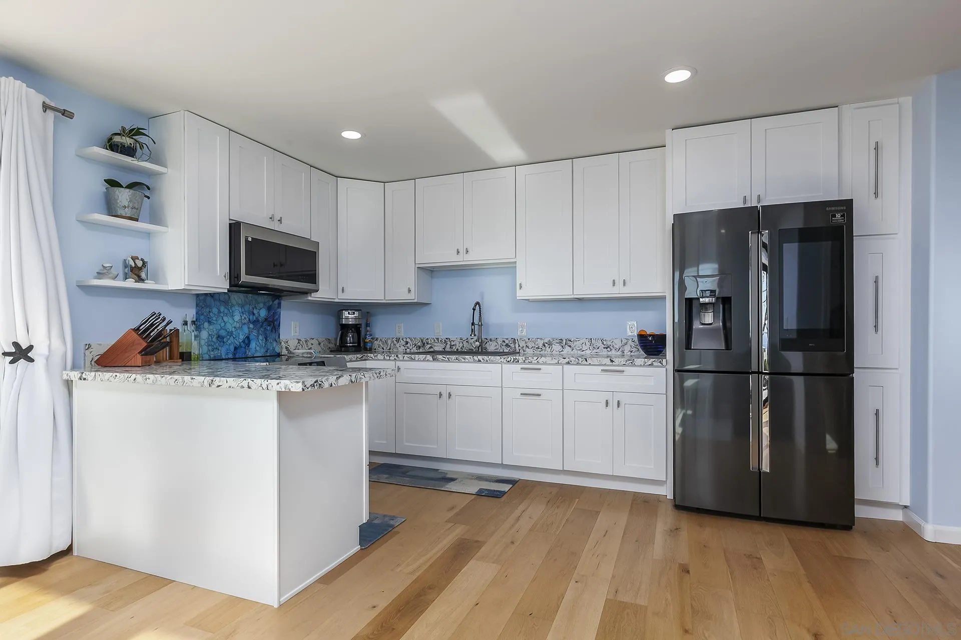 https://cdn.realtyfeed.com/cdn/127/260001737/705ba4ee0c47afc706a9d16e0cf677b4.webp