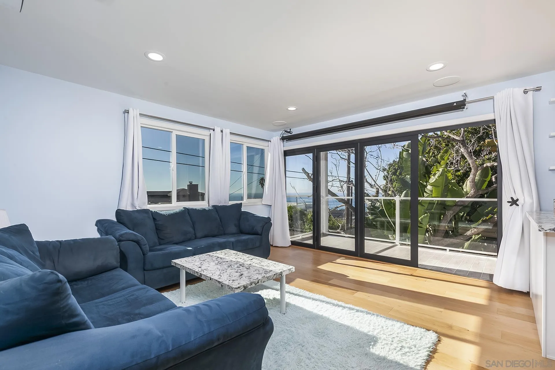 https://cdn.realtyfeed.com/cdn/127/260001737/9cc831be3392fc632627112a84b76524.webp
