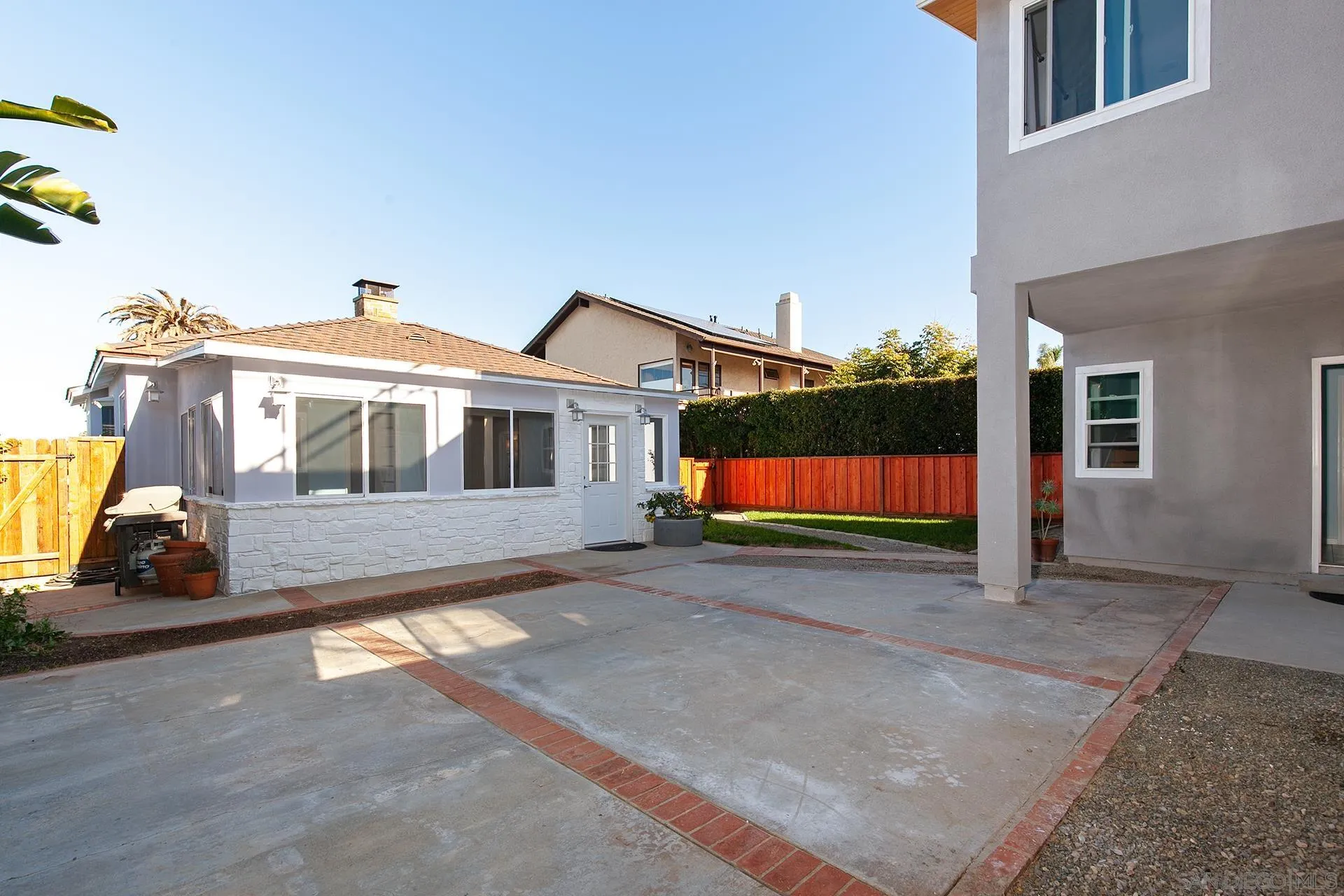 https://cdn.realtyfeed.com/cdn/127/260001737/b69579604b9ac0d15e05b40cf55e9e80.webp