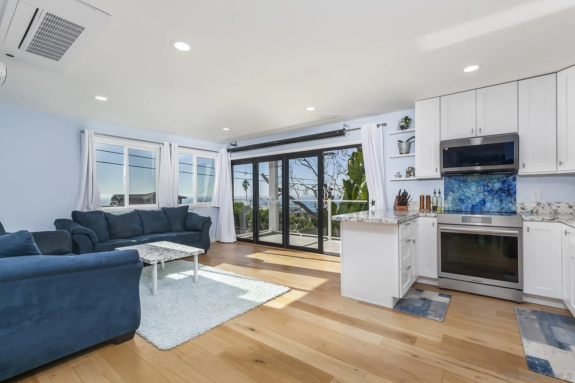 https://cdn.realtyfeed.com/cdn/127/260001737/c13c8752bc603cadaf1f38a726e0123e.webp