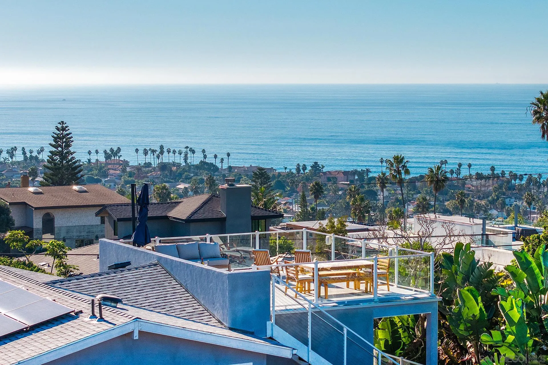 https://cdn.realtyfeed.com/cdn/127/260001737/e8a507d21a4f3713408f60002b28decc.webp