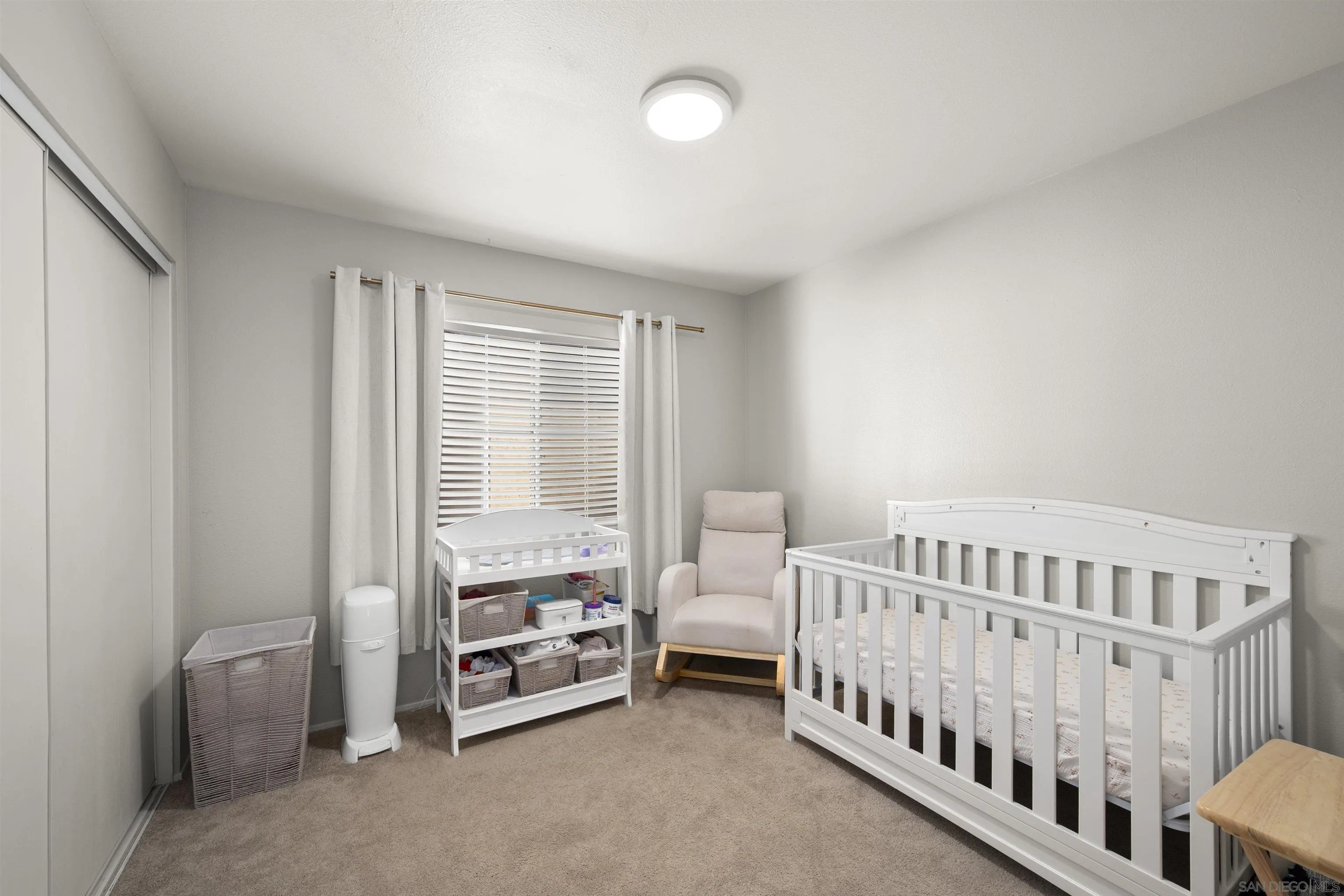 https://cdn.realtyfeed.com/cdn/127/260001739/1b12216034d00b8afbc29d788f7119e1.webp