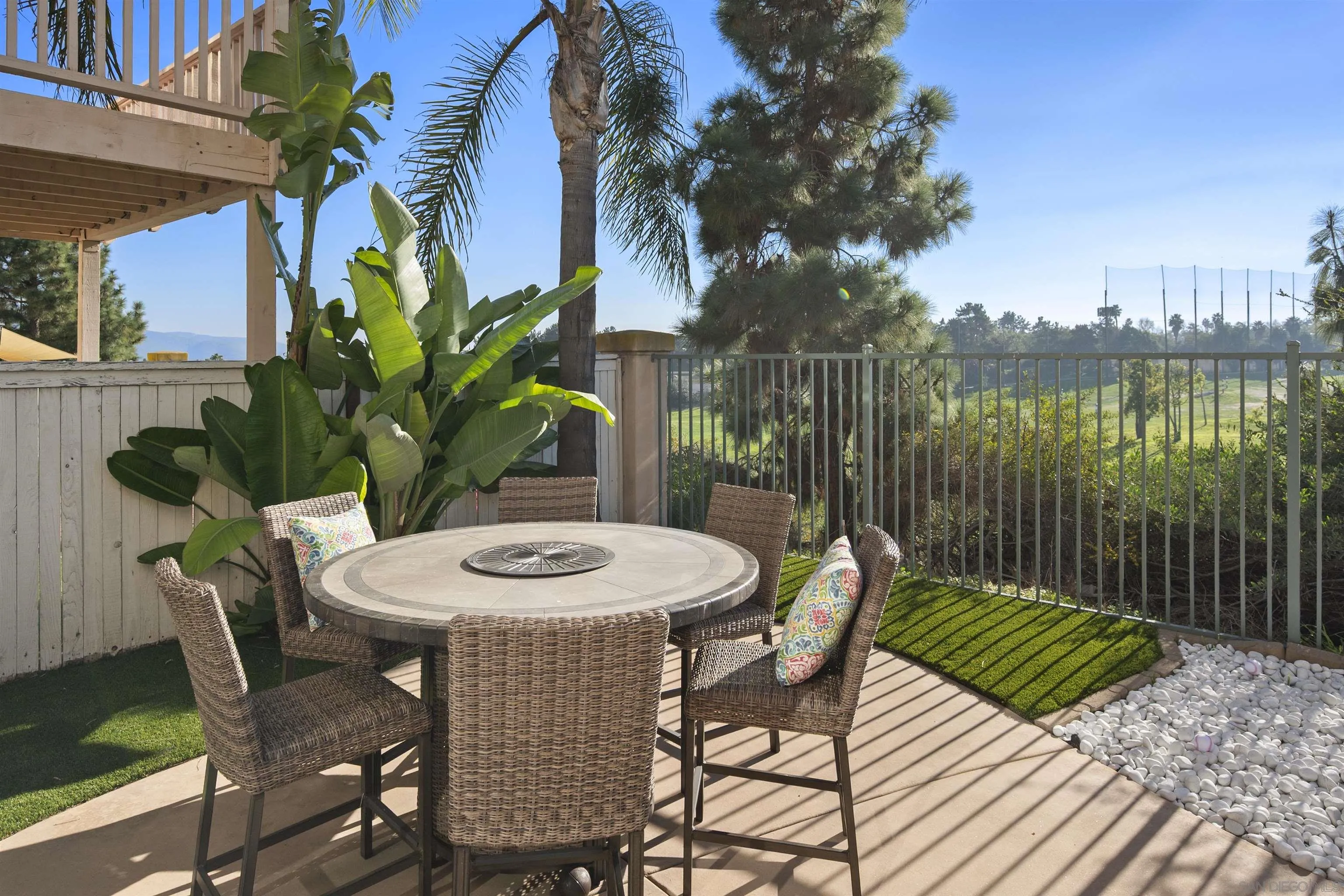 https://cdn.realtyfeed.com/cdn/127/260001739/891a914cb8278a17881422249380ed95.webp