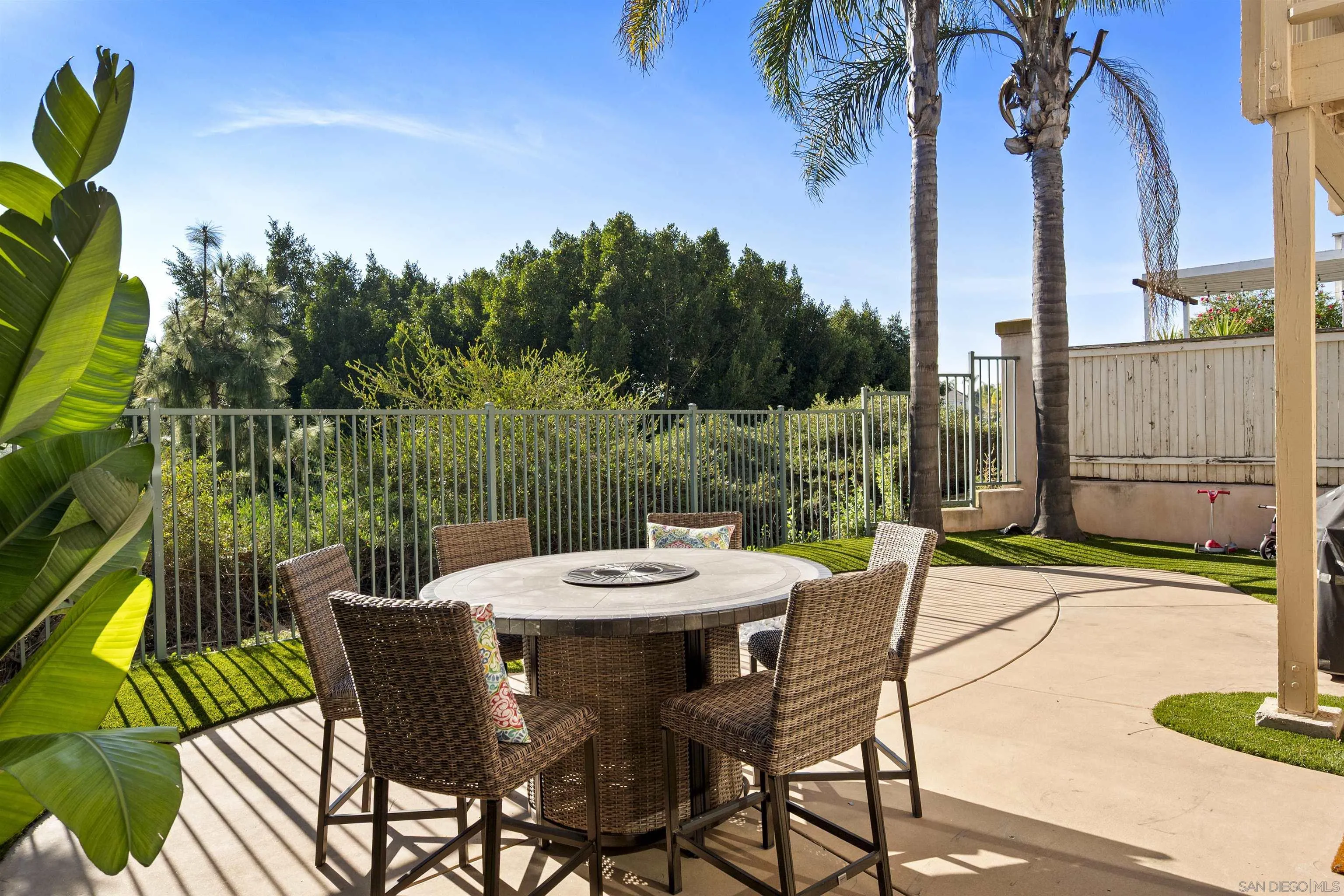 https://cdn.realtyfeed.com/cdn/127/260001739/9015cc565435d908ad78f44f77c5c6c0.webp