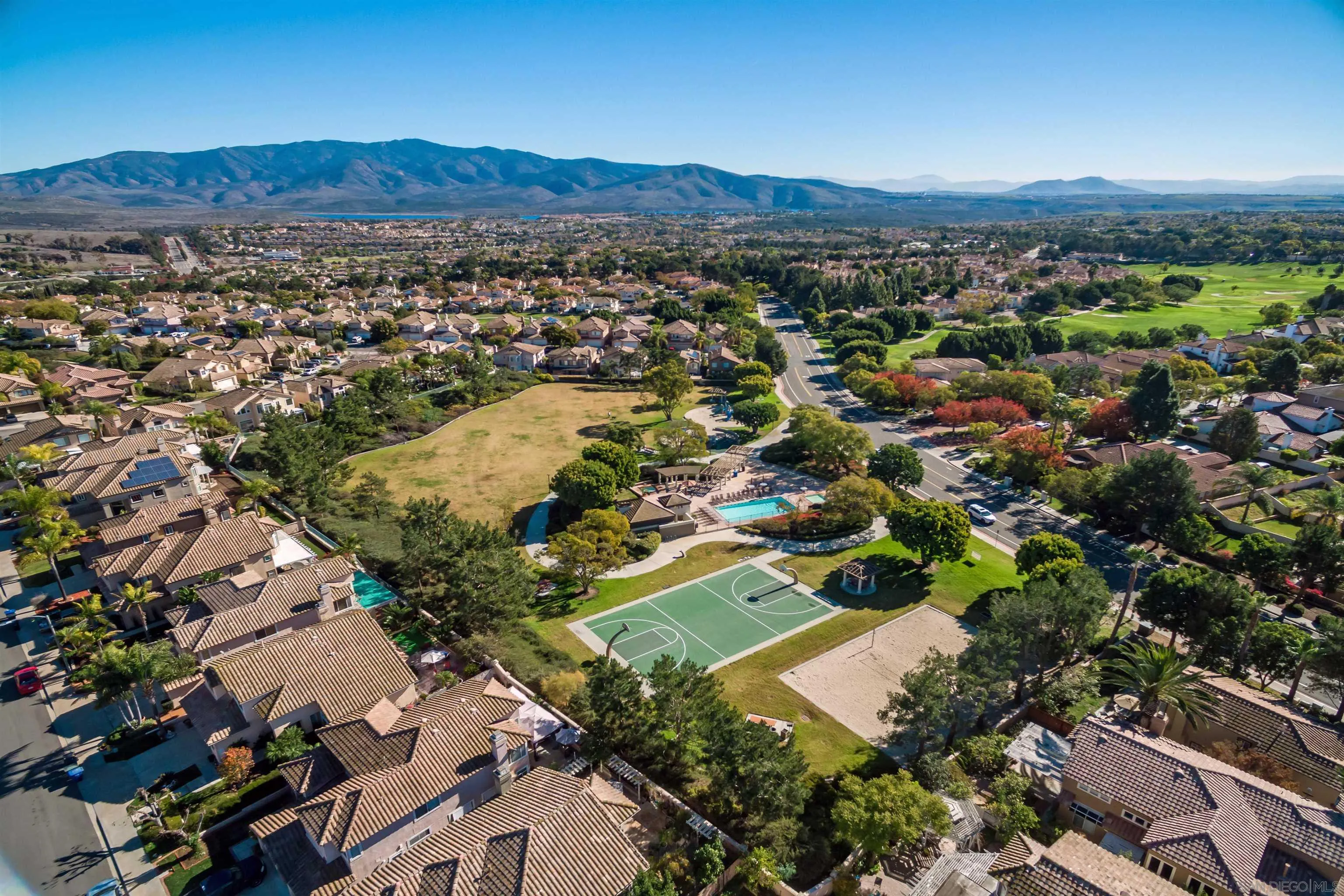 https://cdn.realtyfeed.com/cdn/127/260001739/a6c6f125746b9764b5356137030a2035.webp