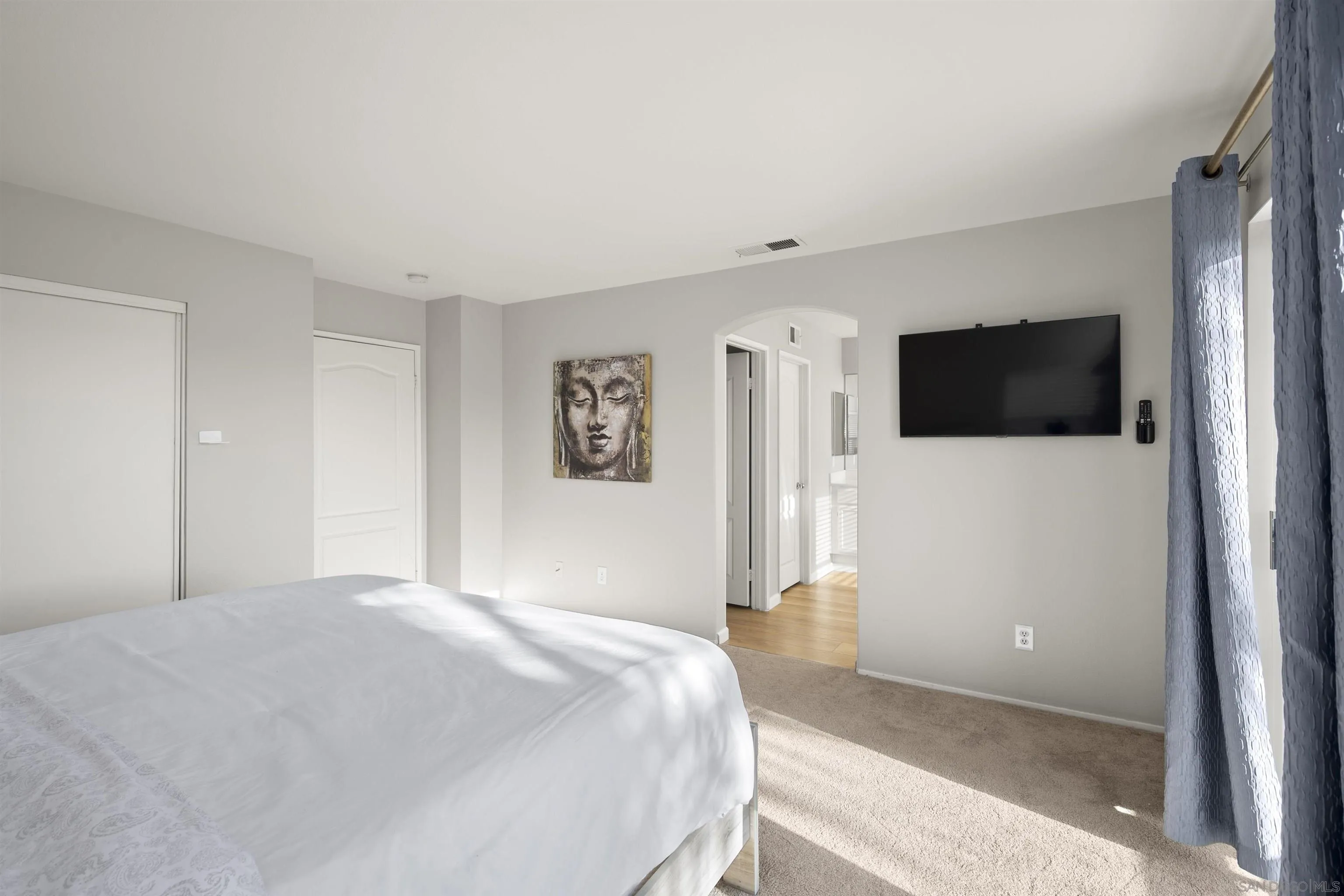 https://cdn.realtyfeed.com/cdn/127/260001739/d533815118b11128ce1f82769a2f9cba.webp
