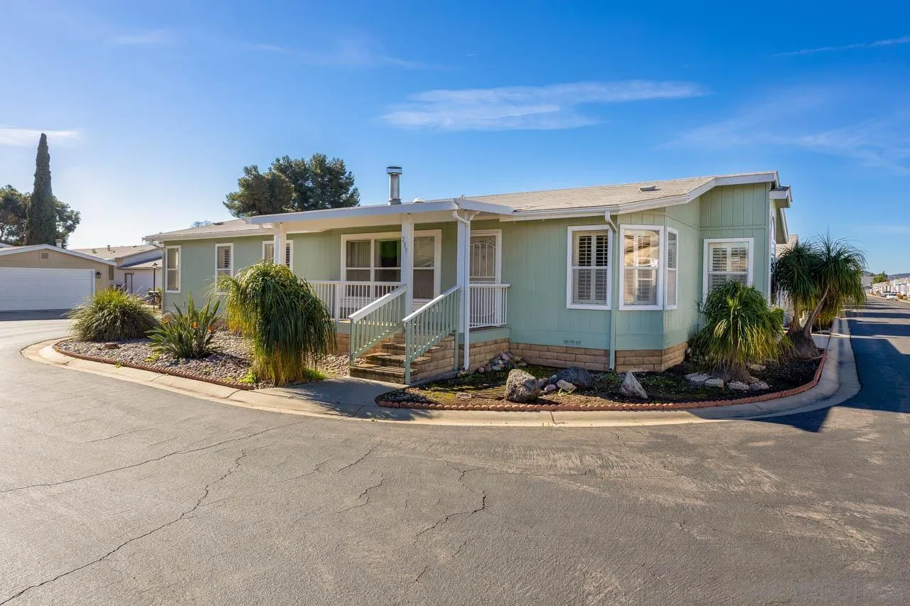 https://cdn.realtyfeed.com/cdn/127/260001742/c84dd2933c45a9a9cb0a3c1f22bc25d3.webp