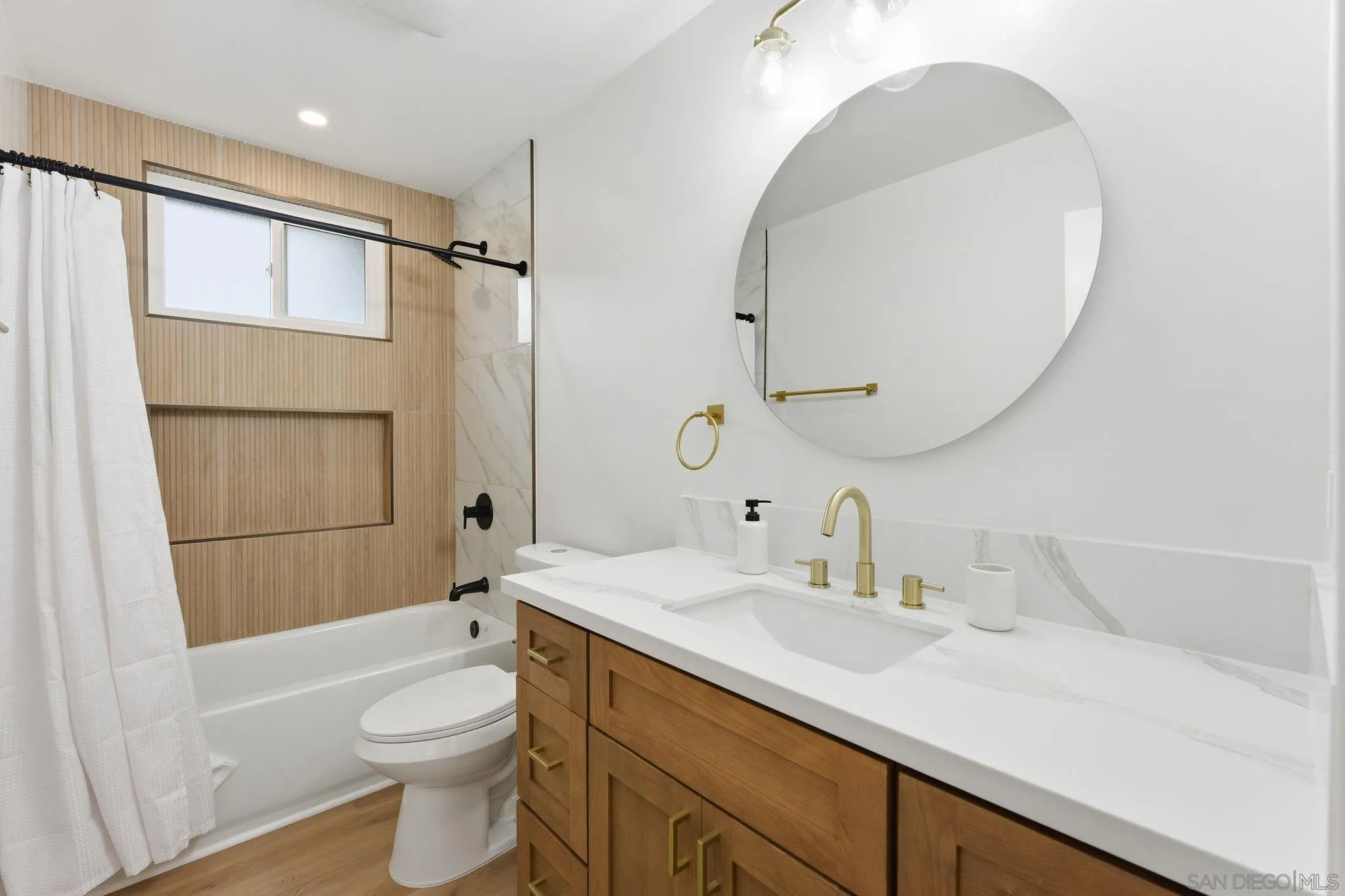 https://cdn.realtyfeed.com/cdn/127/260001743/47427afd4e90f1c3f3c410607d8157c6.webp