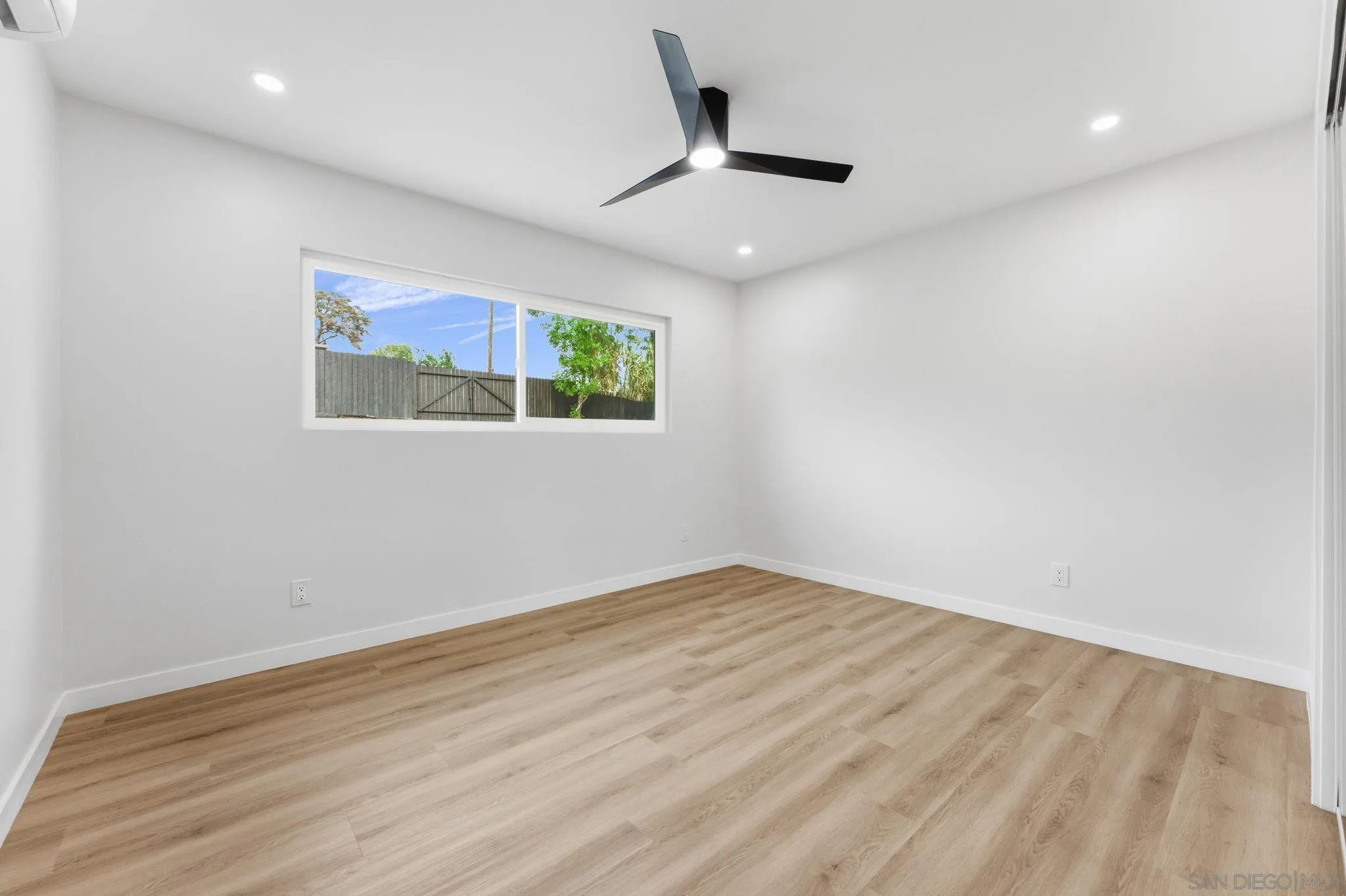 https://cdn.realtyfeed.com/cdn/127/260001743/86c359f7c45588602dc8800ae15116fc.webp