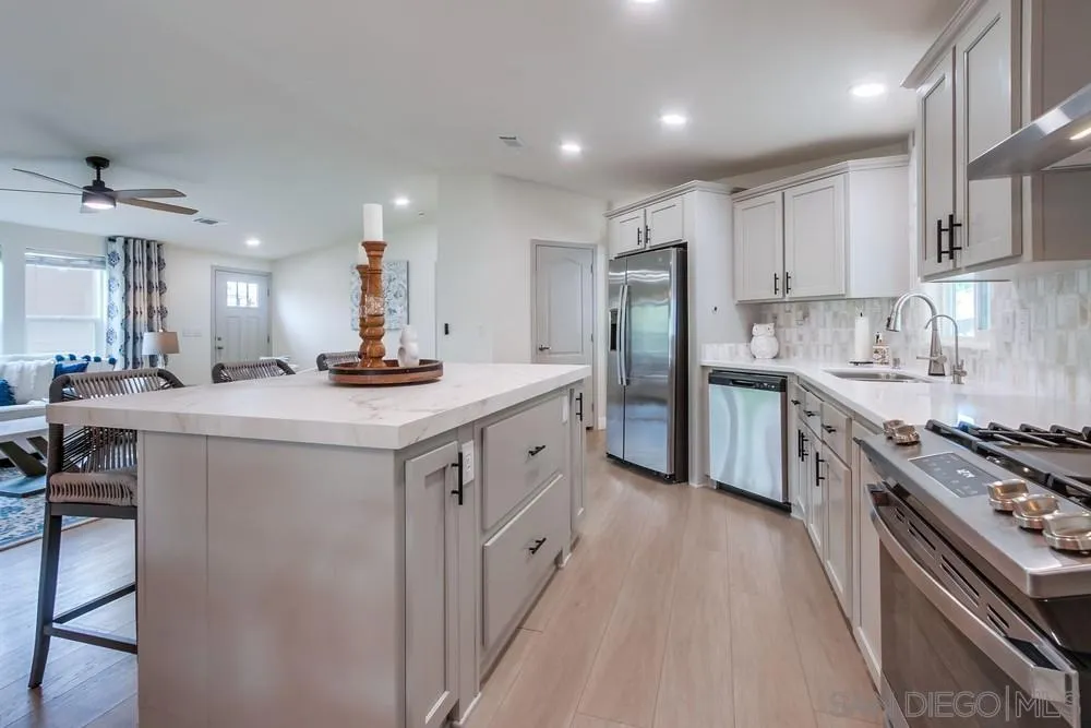 https://cdn.realtyfeed.com/cdn/127/260001744/09c01ab607ccce05cc1a0d247b3631a0.webp