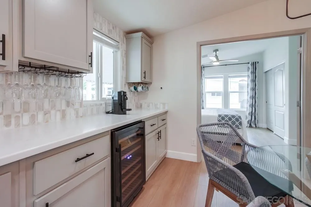 https://cdn.realtyfeed.com/cdn/127/260001744/3bcb96b149e62273334c9a840f30ae3b.webp