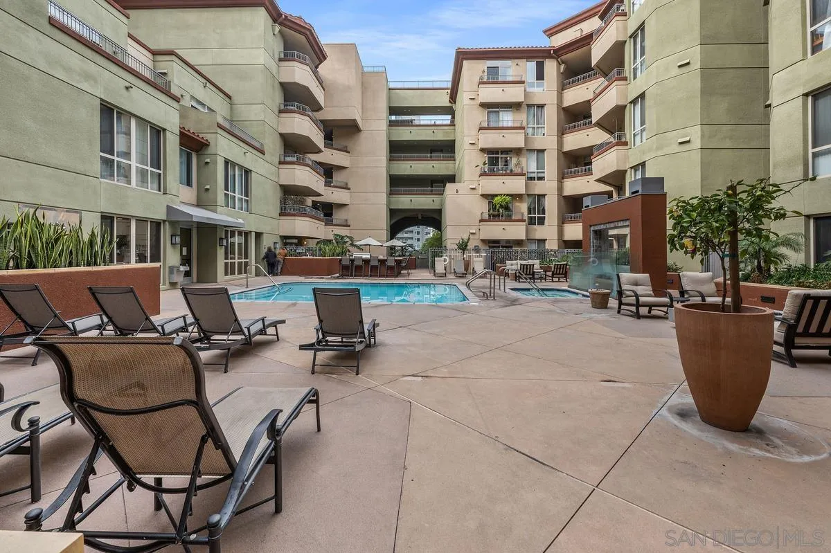 https://cdn.realtyfeed.com/cdn/127/260001747/6f28950503c936af452532d6d2916cf6.webp