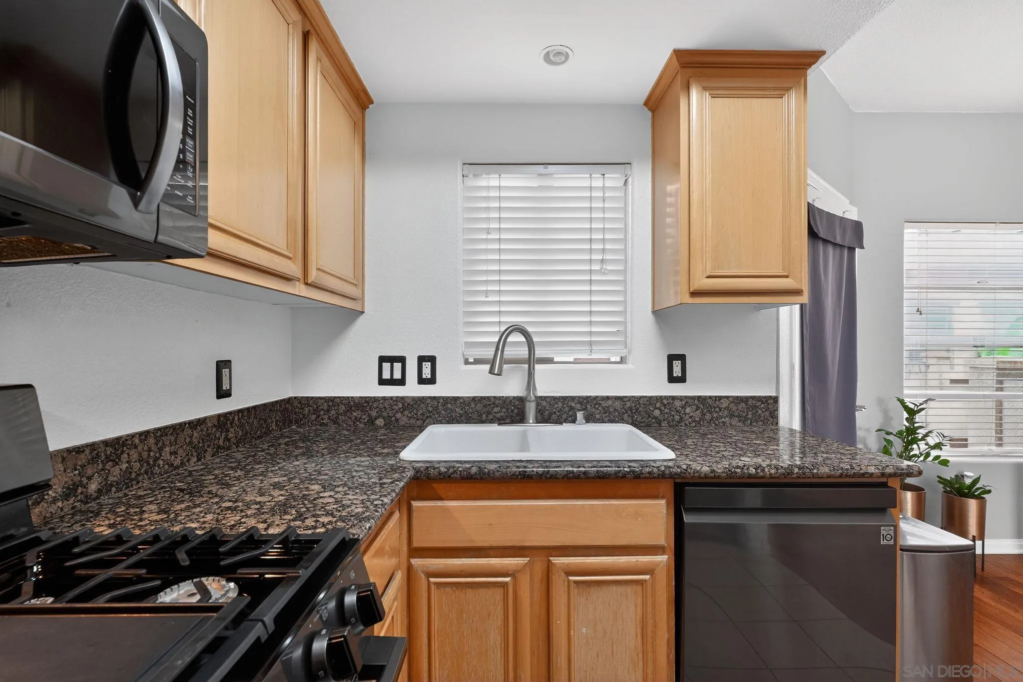 Photo #34: 260001749 Listing: Photo #34