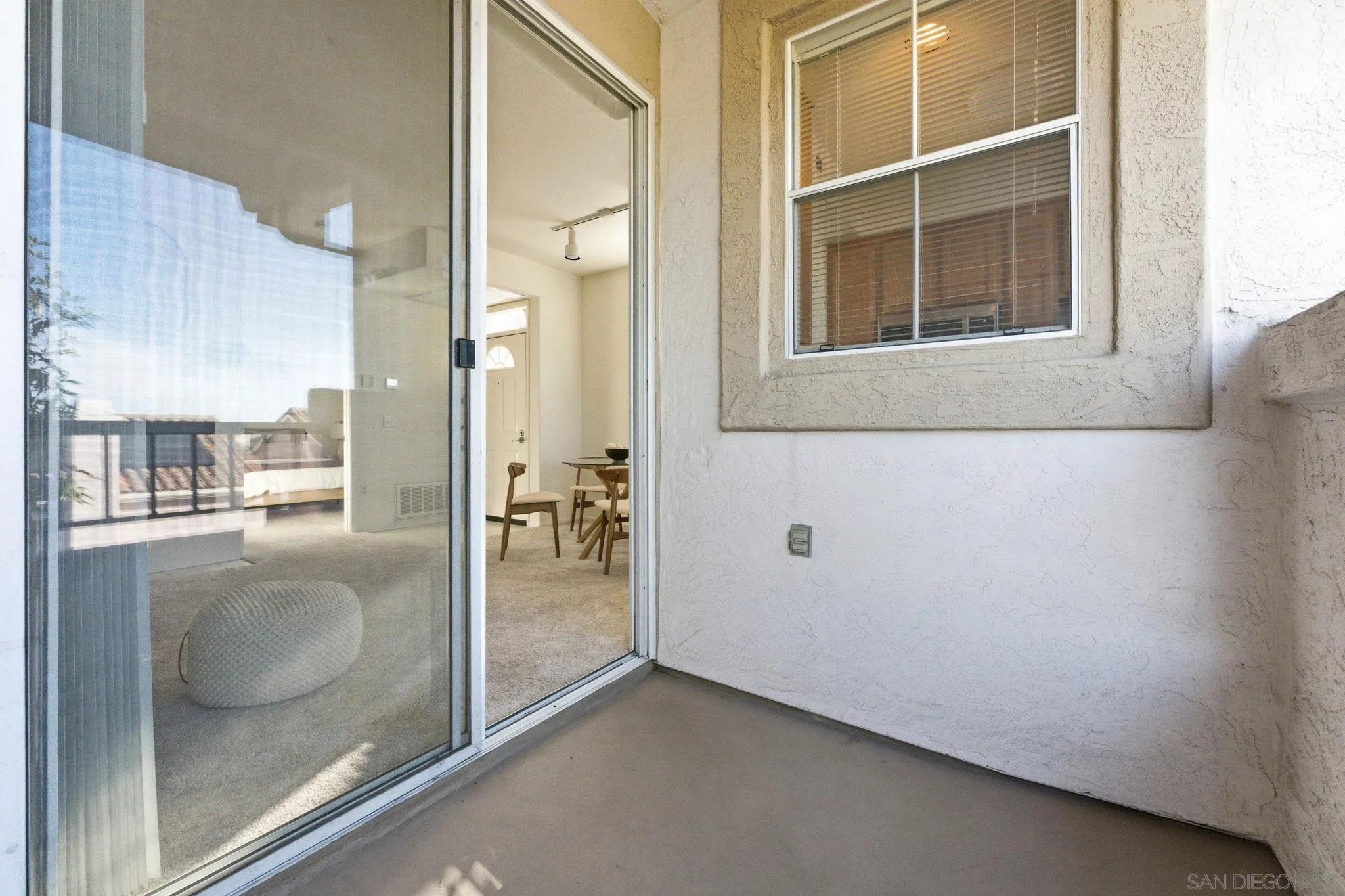https://cdn.realtyfeed.com/cdn/127/260001755/1c35c7274d5a8fd82d191ee2d51772c6.webp