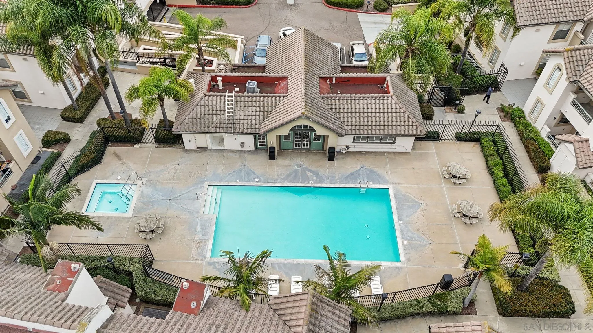 https://cdn.realtyfeed.com/cdn/127/260001755/b299d5a7485f4f933f5863a3409b3447.webp