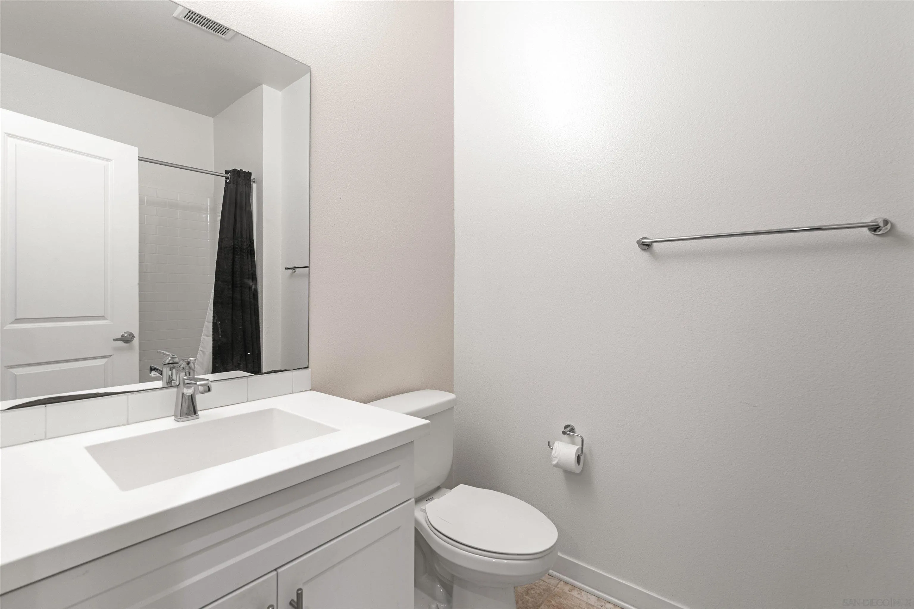 Photo #16: 260001756 Listing: Photo #16