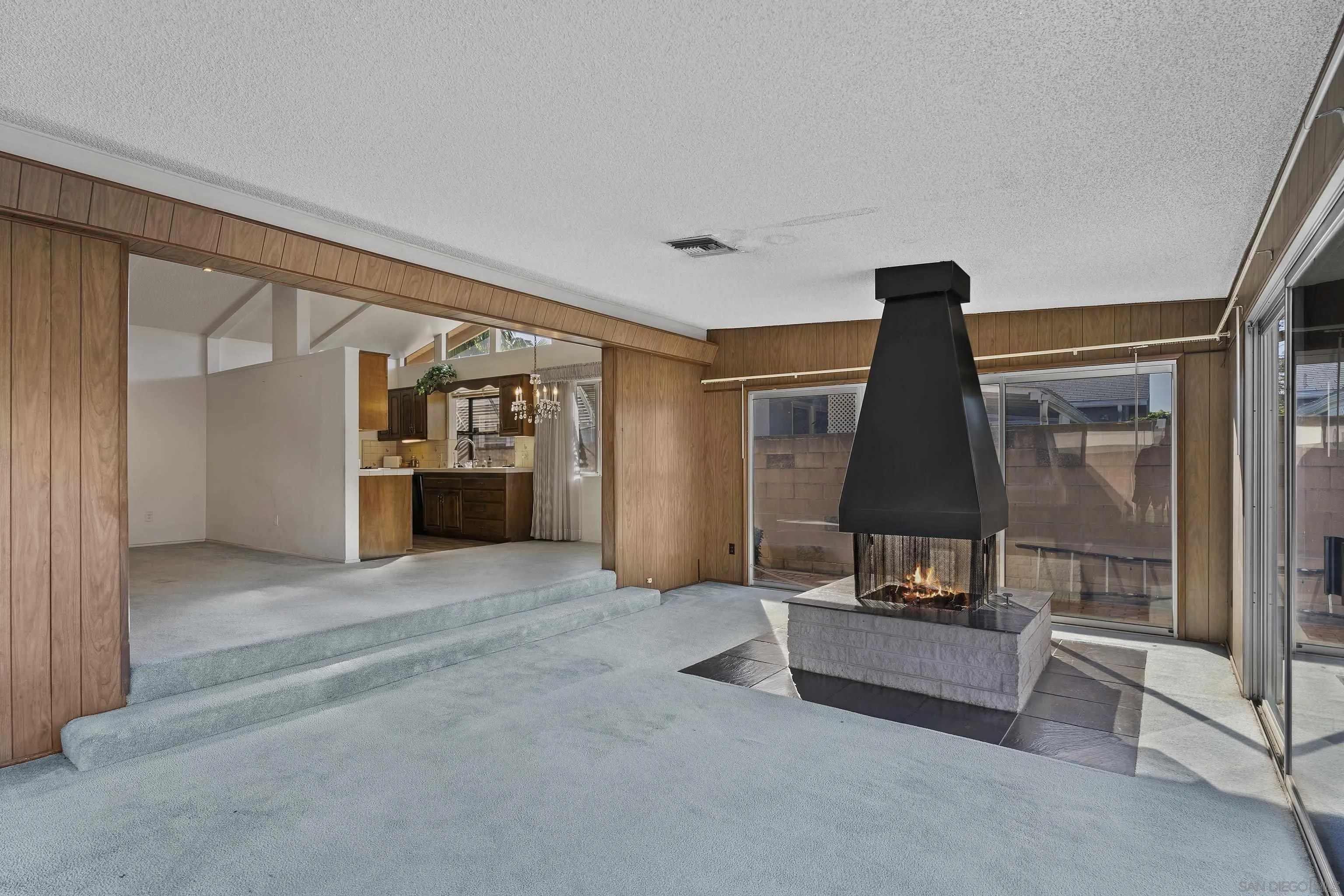 https://cdn.realtyfeed.com/cdn/127/260001757/78569d068bd863a57e91595f843625b4.webp