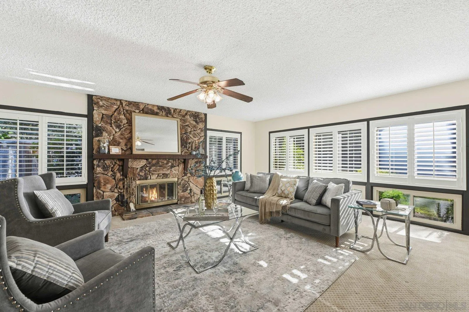 https://cdn.realtyfeed.com/cdn/127/260001758/7093537c71a05de9f28d47026503bfe4.webp