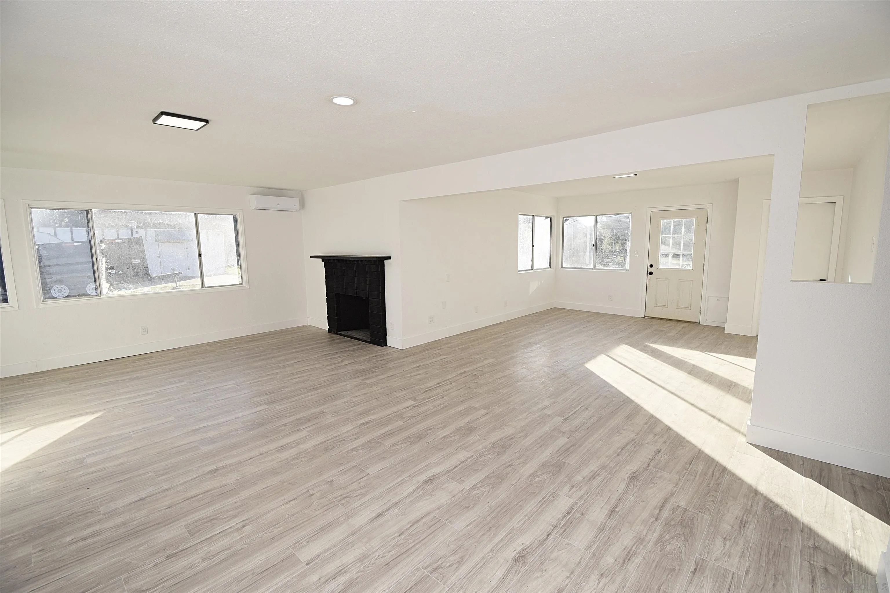 https://cdn.realtyfeed.com/cdn/127/260001759/3b95834d12c10f601d794f028faf8e6a.webp