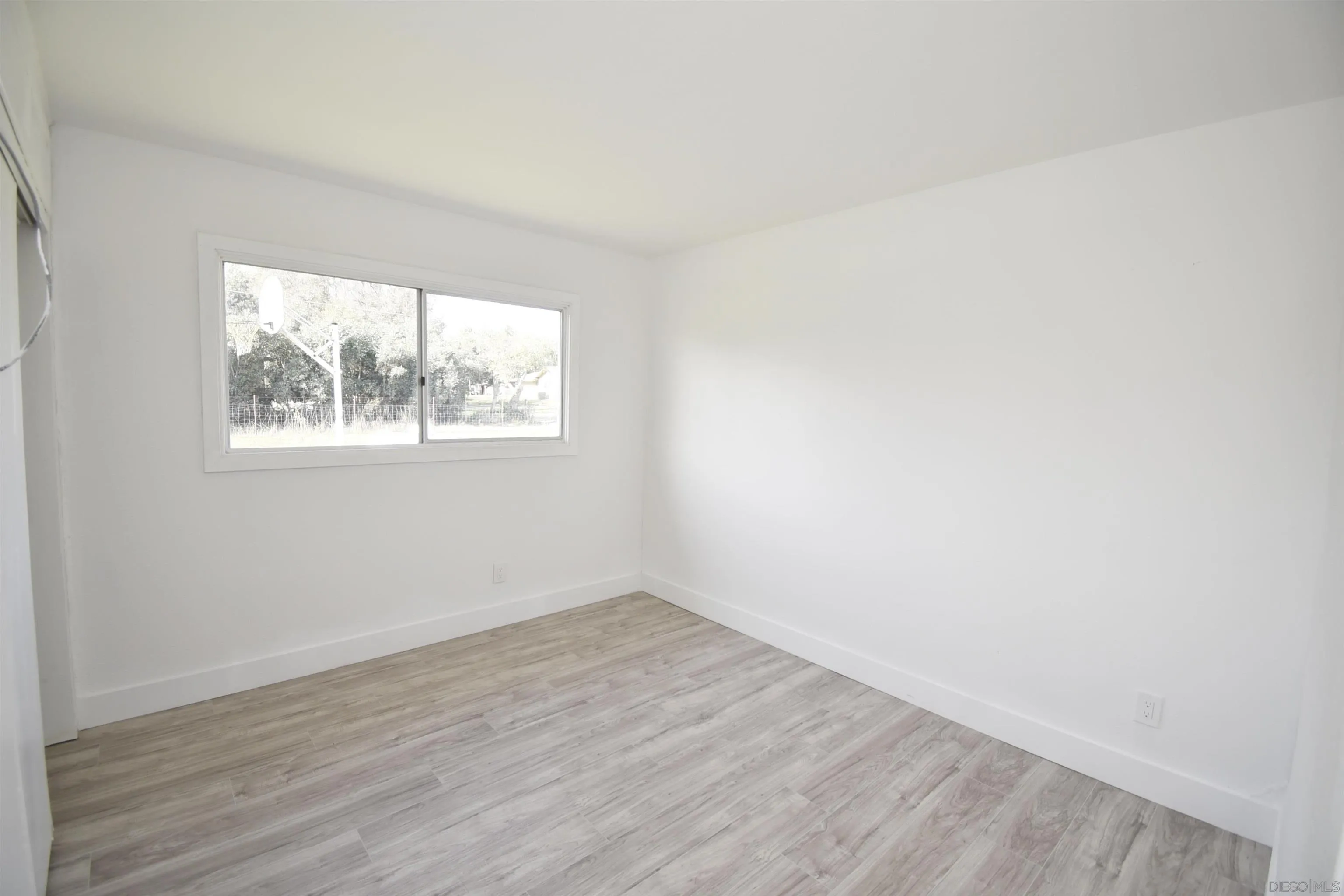 https://cdn.realtyfeed.com/cdn/127/260001759/54173adbf0a470d42f5871fbd106572e.webp