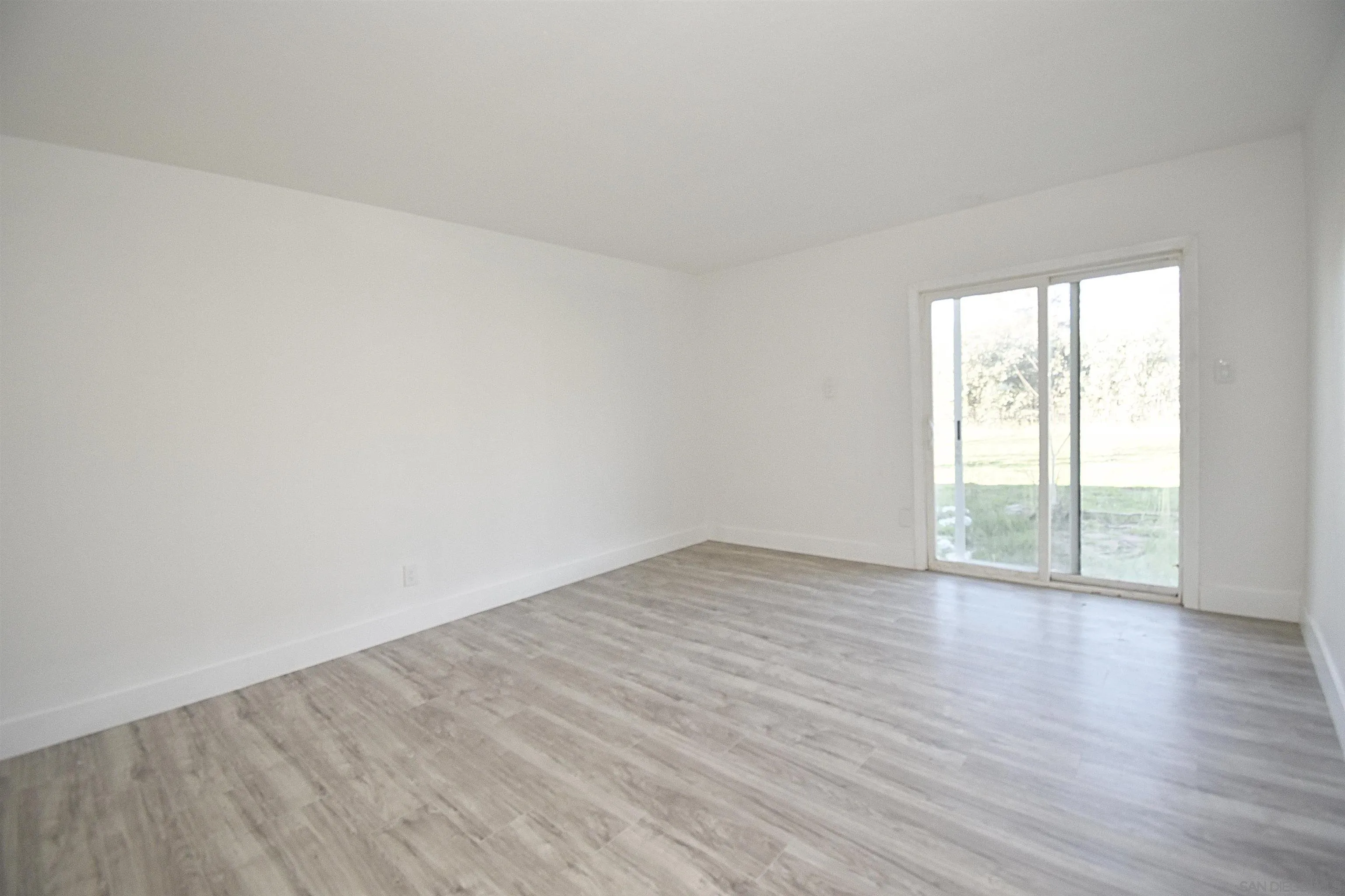https://cdn.realtyfeed.com/cdn/127/260001759/a732a8eec909f65078c86d342be530df.webp