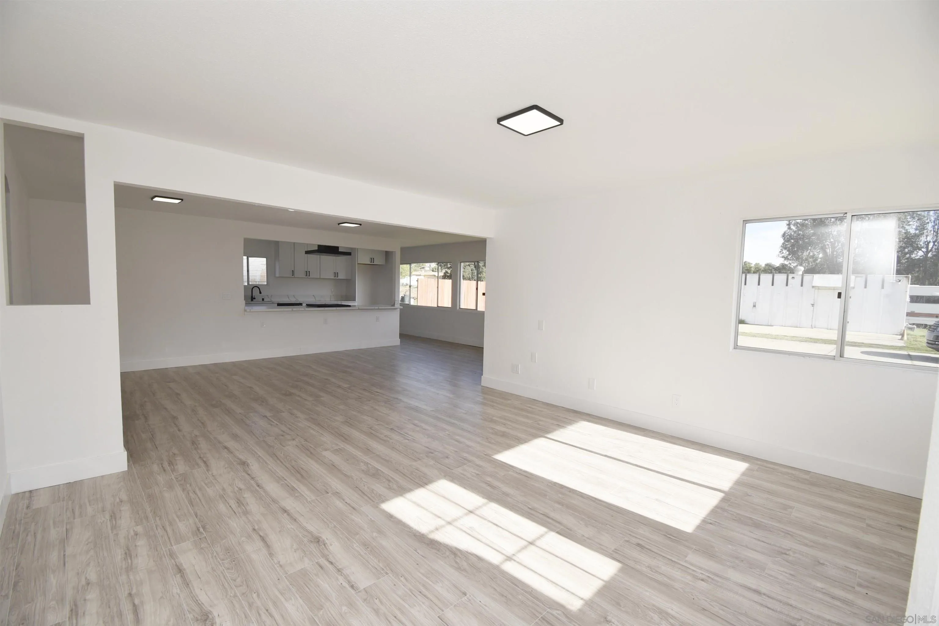 https://cdn.realtyfeed.com/cdn/127/260001759/b4c5651d0ba5a2d89db65240404f51d6.webp