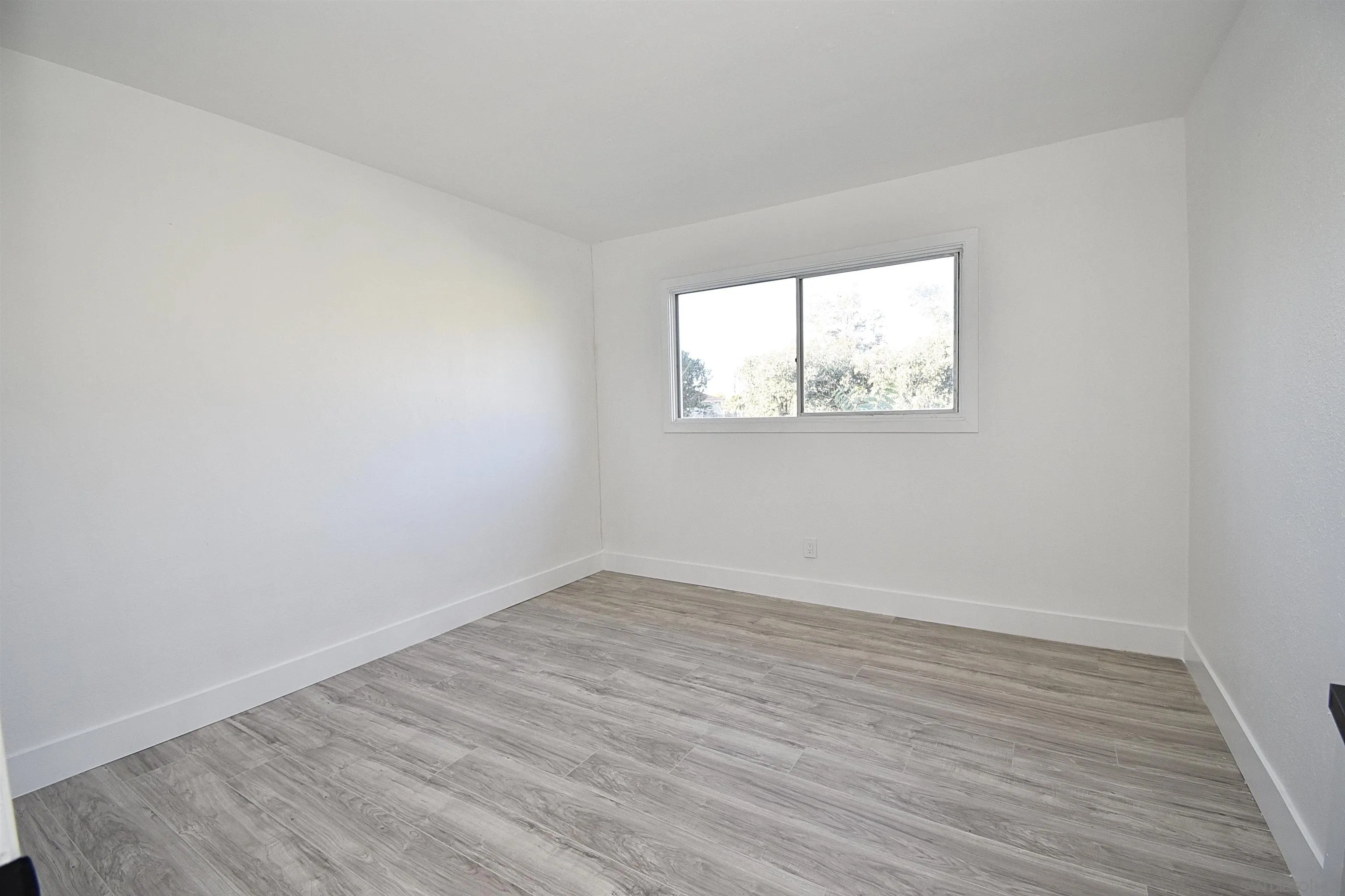 https://cdn.realtyfeed.com/cdn/127/260001759/d8847d557fdabfdfeb4c56692b1230d6.webp