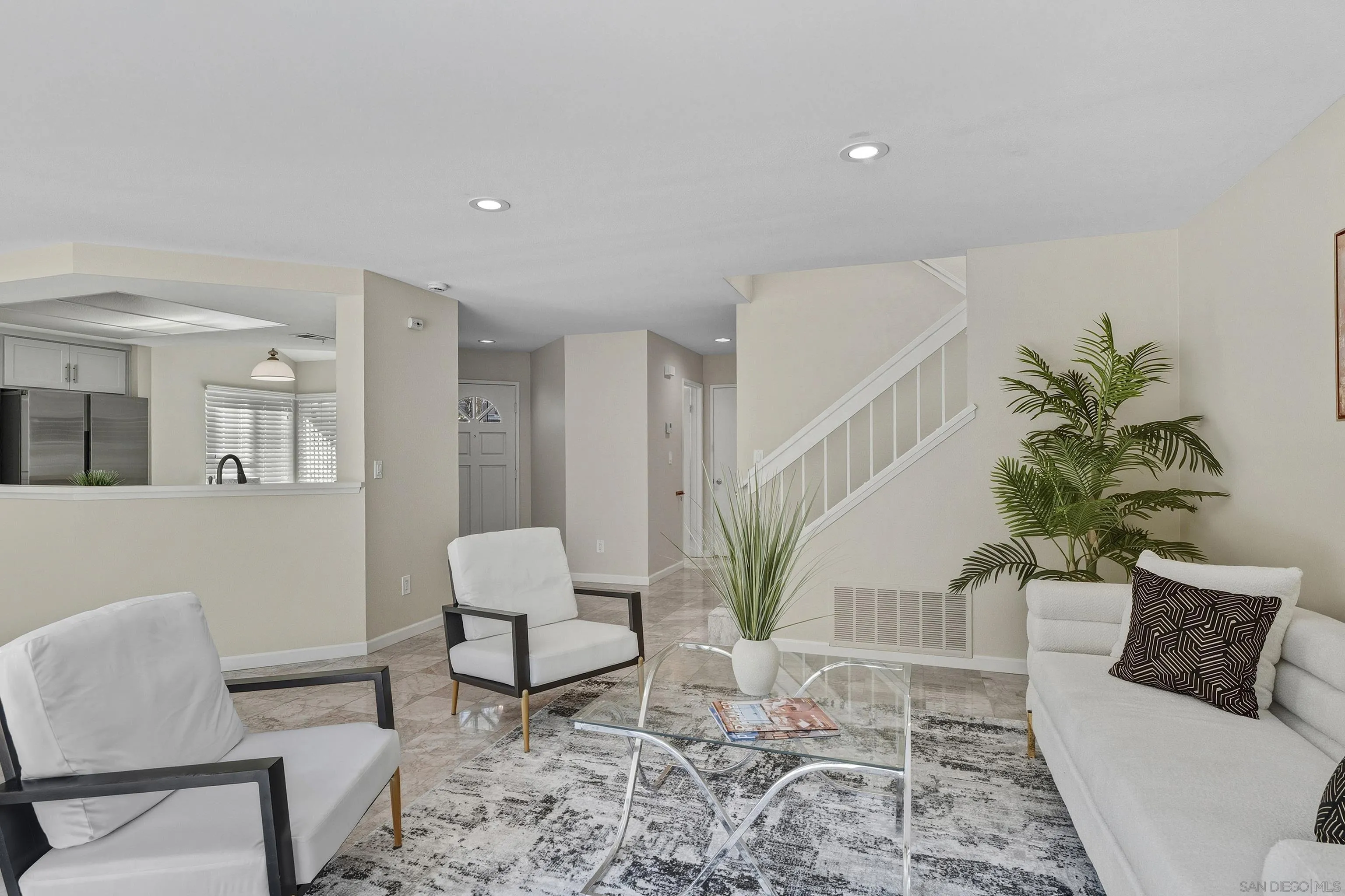 https://cdn.realtyfeed.com/cdn/127/260001760/ba21a7f016904573e7248fa80ba9aad4.webp