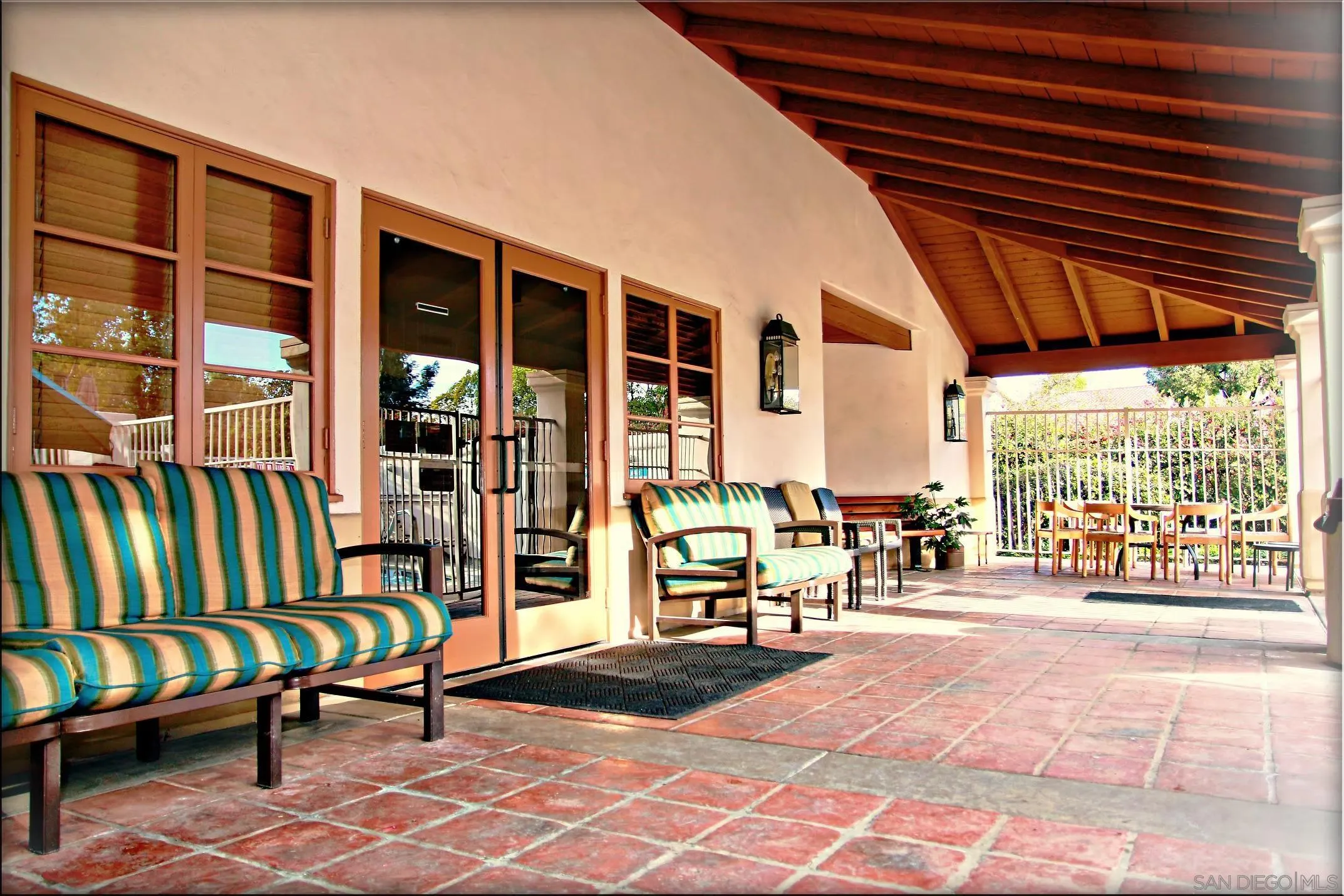 https://cdn.realtyfeed.com/cdn/127/260001760/bb16d0255a0f0a44027f87a43e9b9033.webp