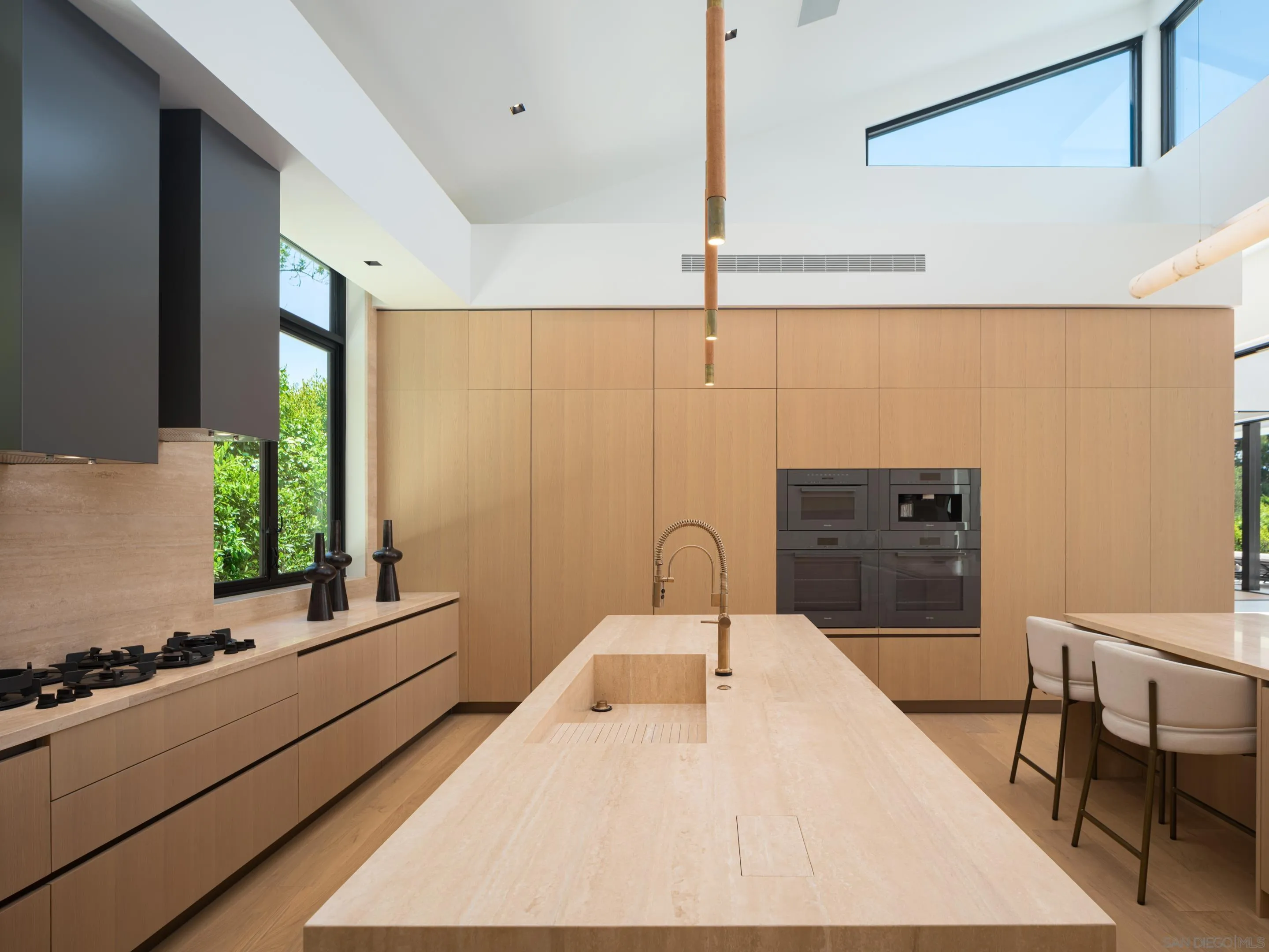 6283 La Jolla Scenic Drive S, San Diego, CA, 92037