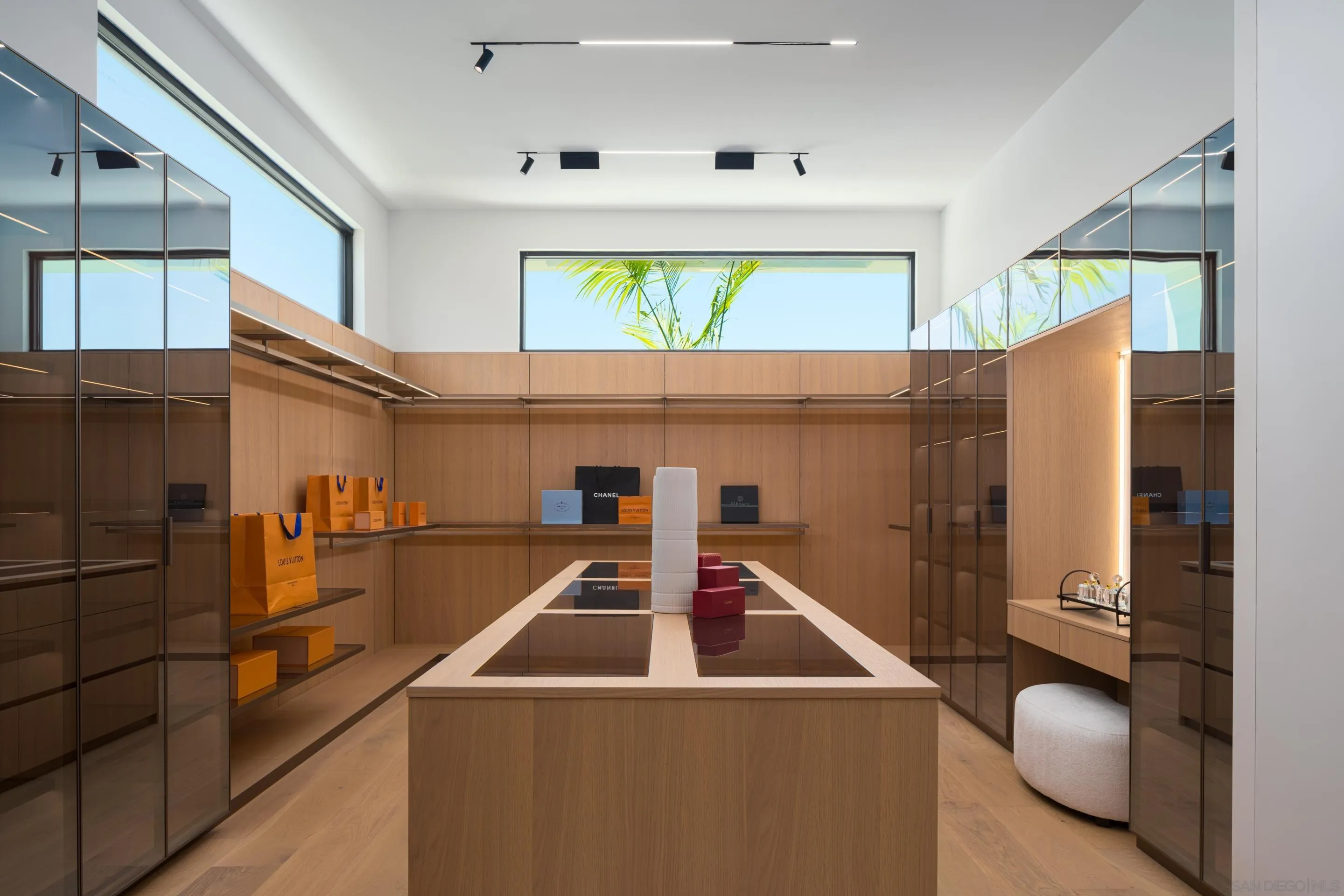 6283 La Jolla Scenic Drive S, San Diego, CA, 92037