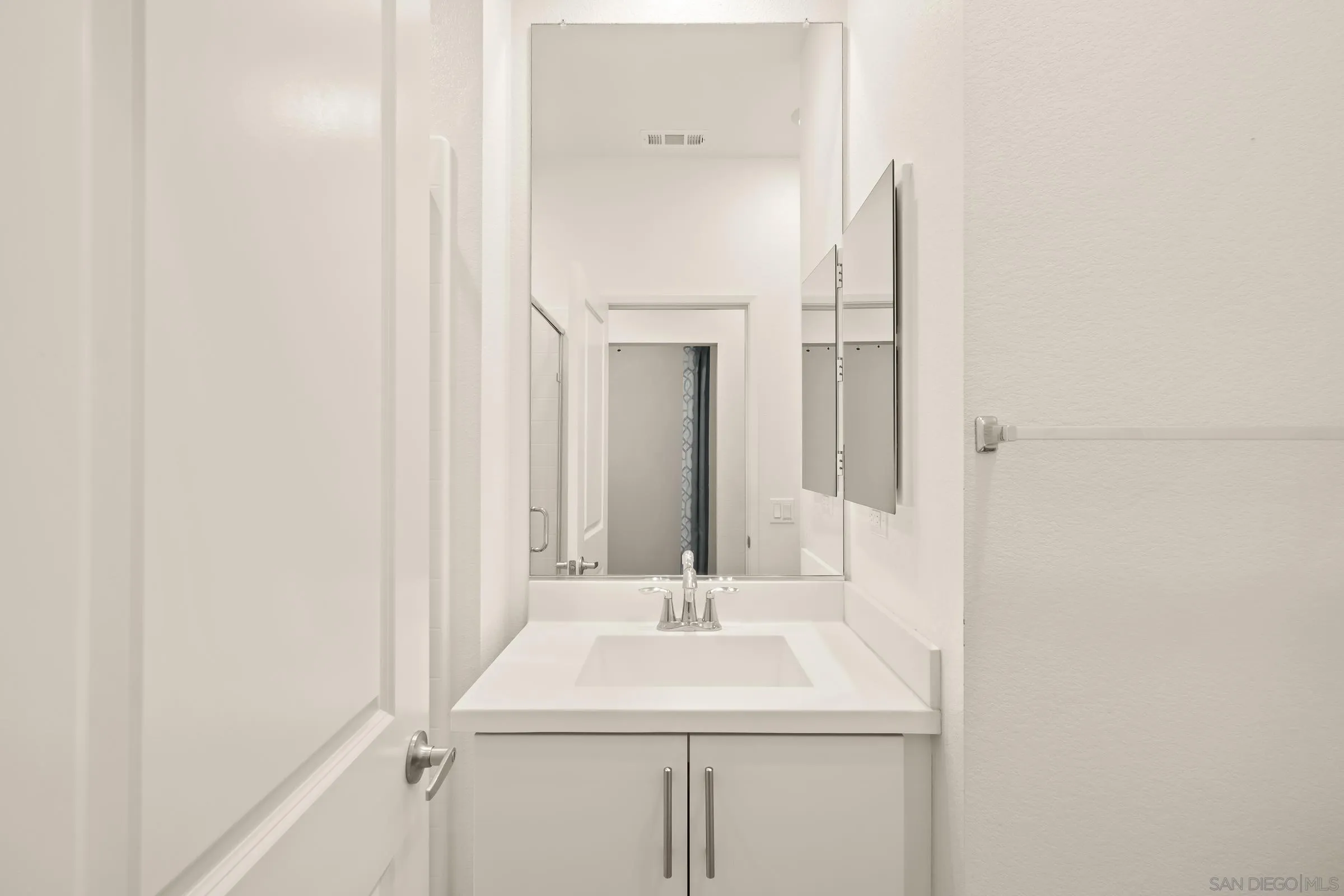 Photo #35: 260001767 Listing: Photo #35