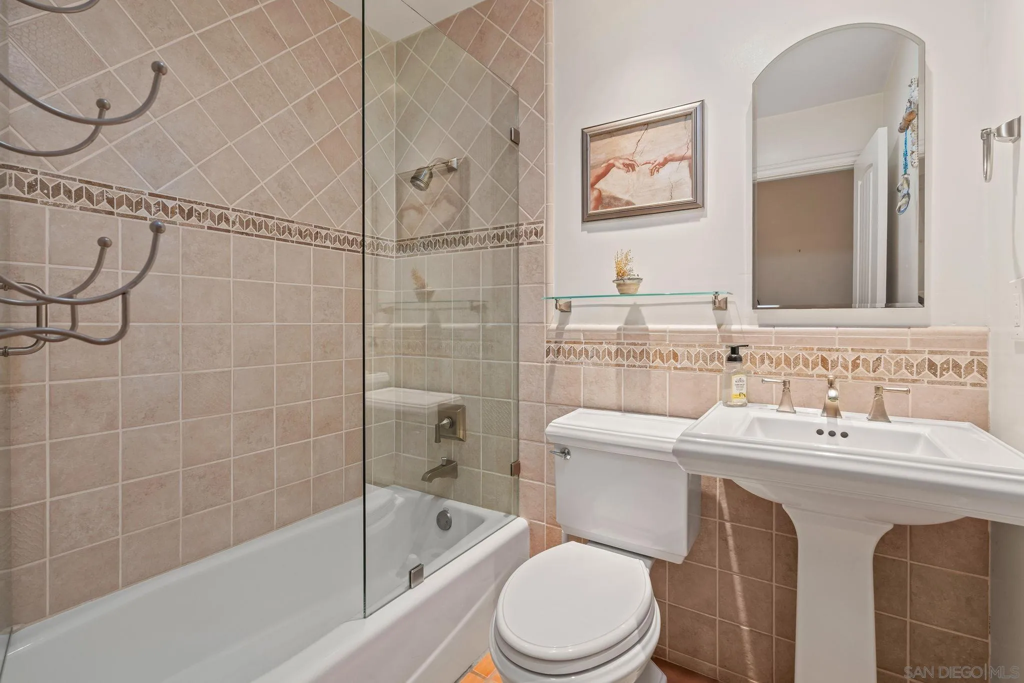 https://cdn.realtyfeed.com/cdn/127/260001771/12828e0a0ce1bee70b1cbc5d6c78f7db.webp