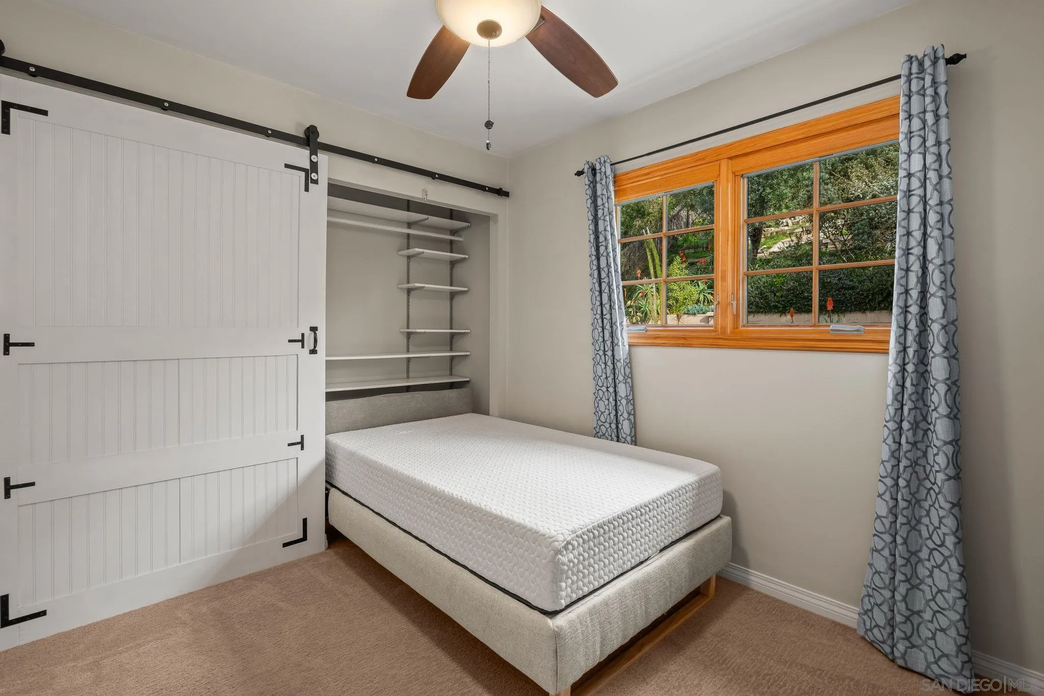 https://cdn.realtyfeed.com/cdn/127/260001771/32c72c5260c5adee7aca66f9e5fbcc6c.webp