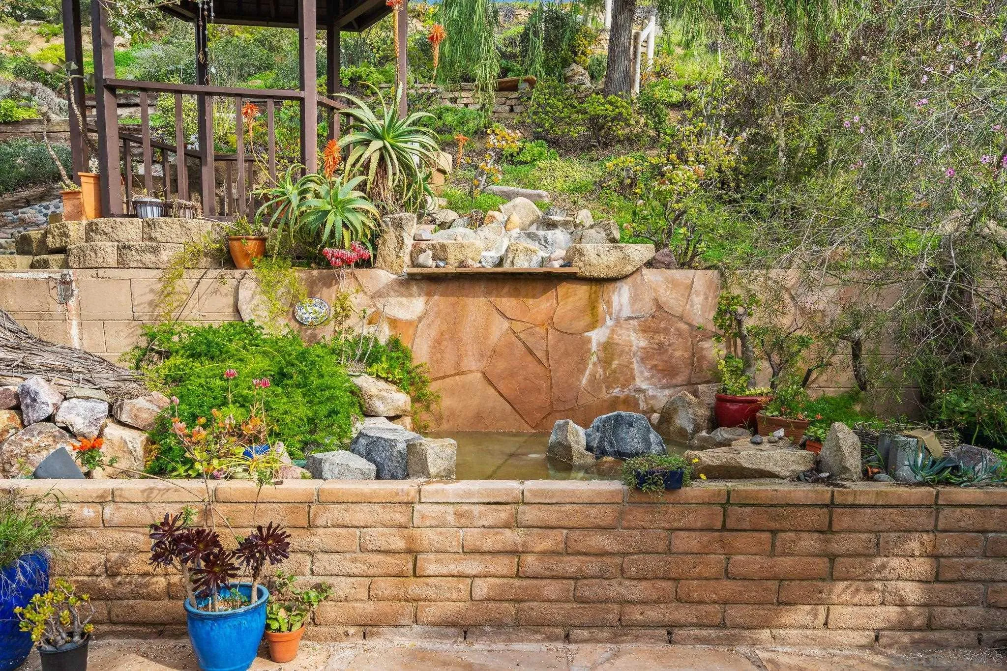 https://cdn.realtyfeed.com/cdn/127/260001771/4ed794f87d54ccd5159b9681a7027c59.webp