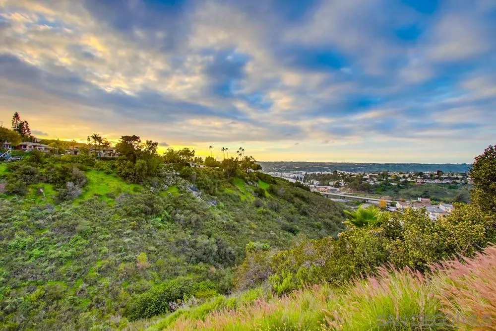 https://cdn.realtyfeed.com/cdn/127/260001773/18e71573d62742c7f0d7ada7a6a2ccf8.webp