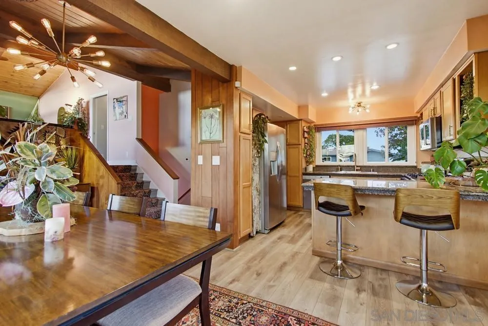https://cdn.realtyfeed.com/cdn/127/260001773/348536c6f6c82a2d60f9506b9f0b871c.webp