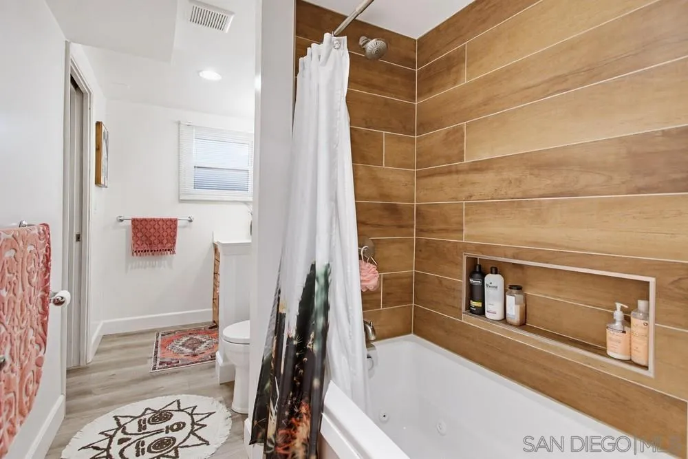 https://cdn.realtyfeed.com/cdn/127/260001773/93f694c7384e1b55627b5f06bf0b32e4.webp