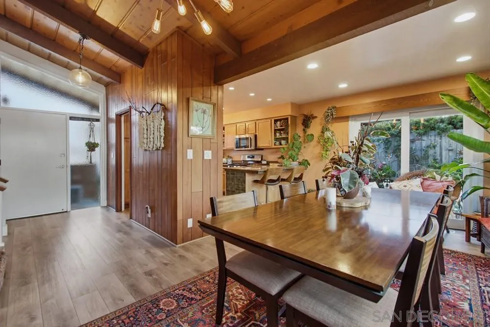 https://cdn.realtyfeed.com/cdn/127/260001773/ef52905828ef22a5d61f1d93a26efca9.webp