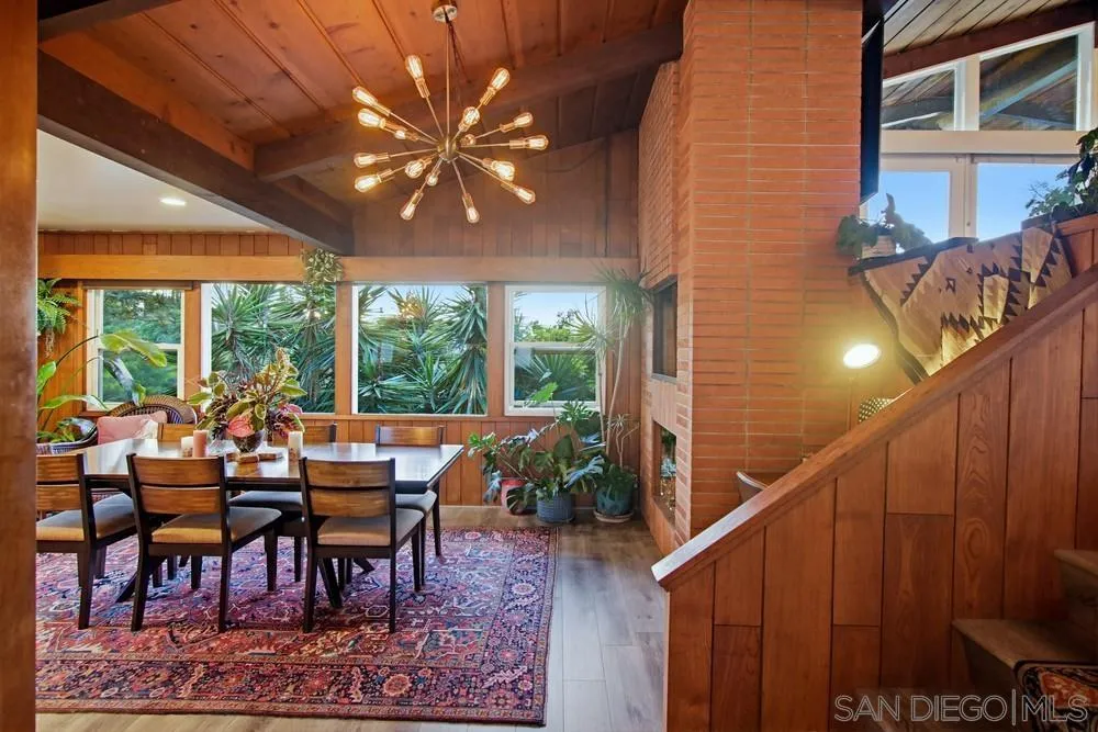 https://cdn.realtyfeed.com/cdn/127/260001773/f5a7f09041e7b946ee26bcc56f44b796.webp
