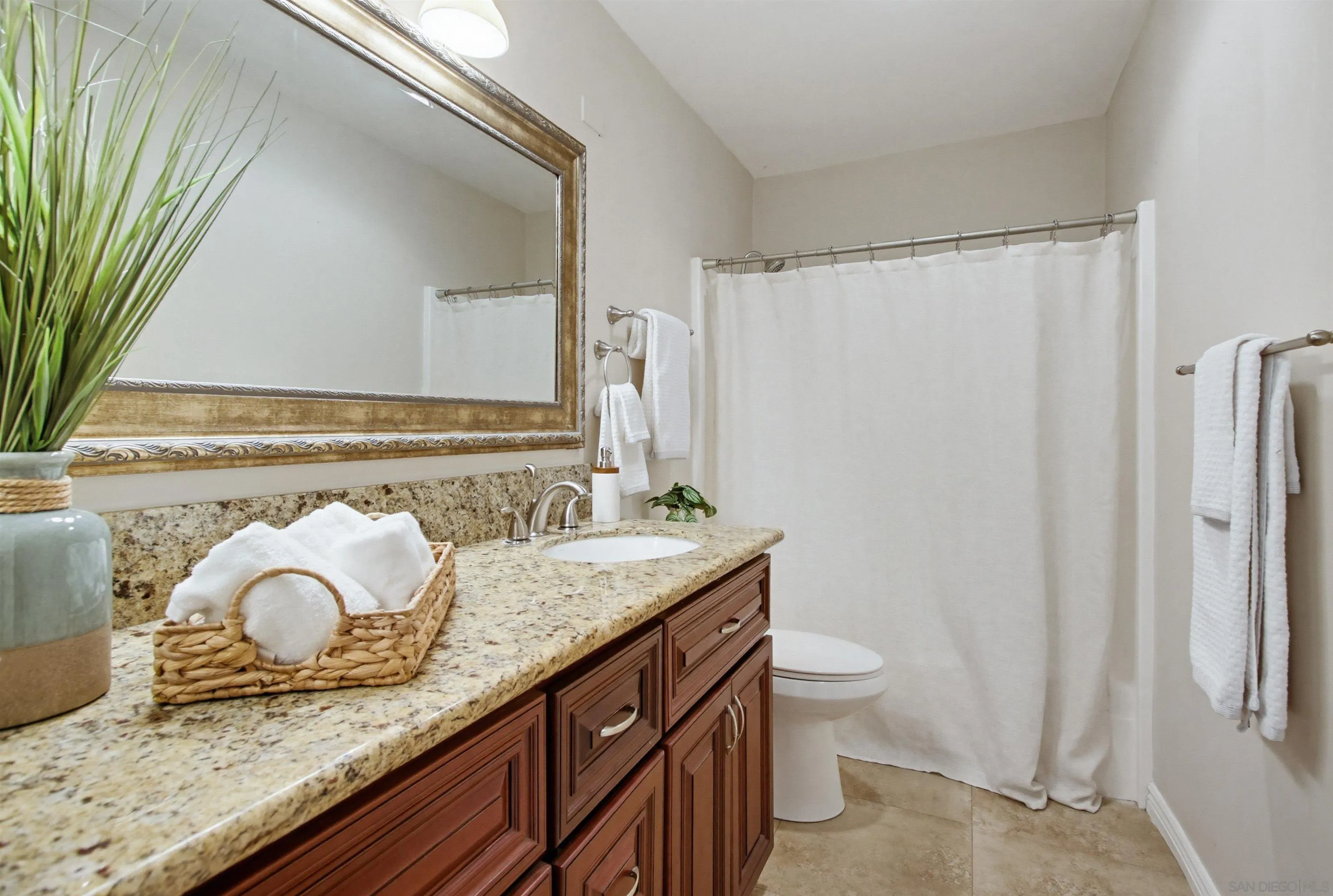 Photo #12: 260001774 Listing: Photo #12