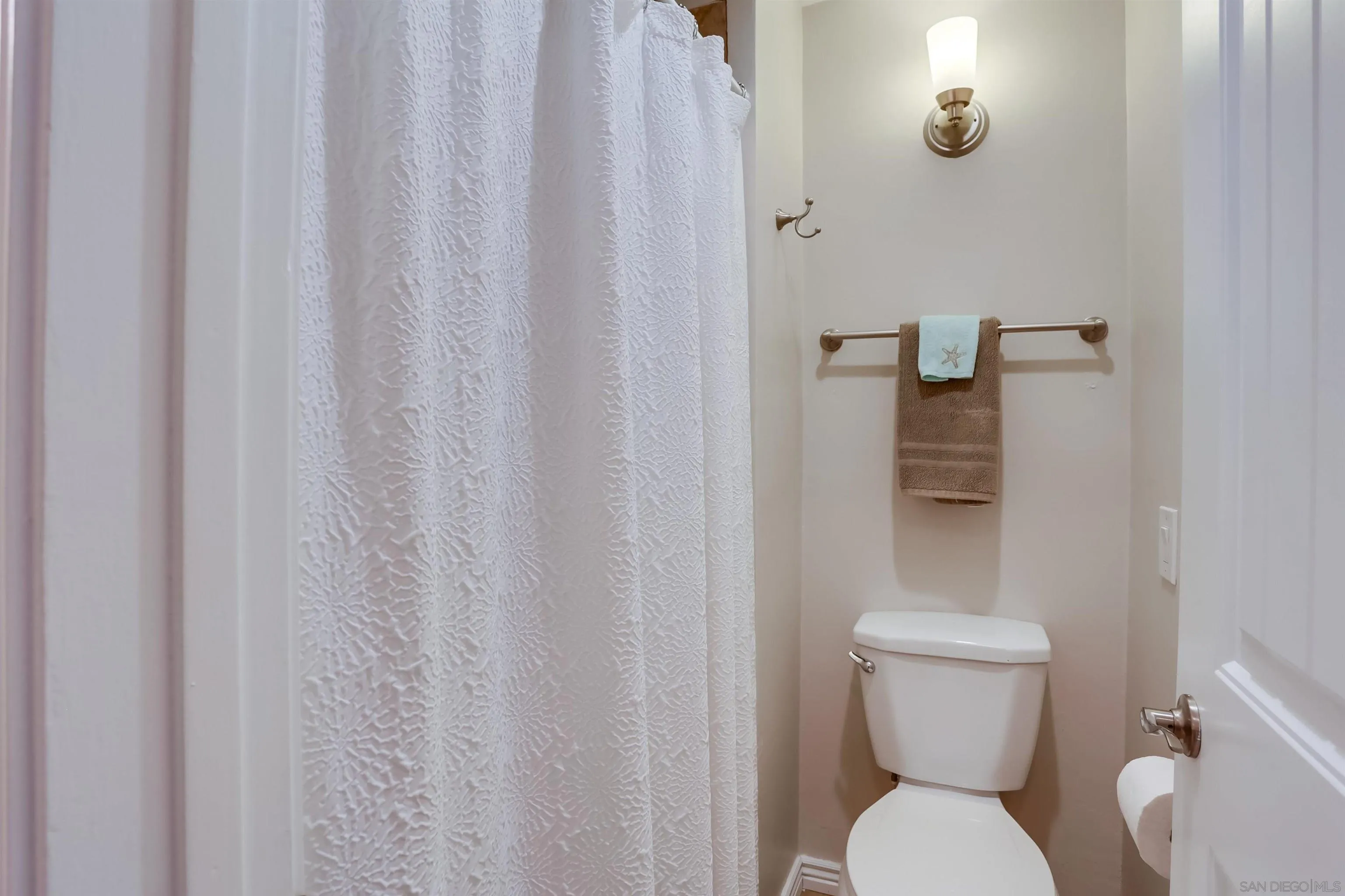 Photo #9: 260001774 Listing: Photo #9