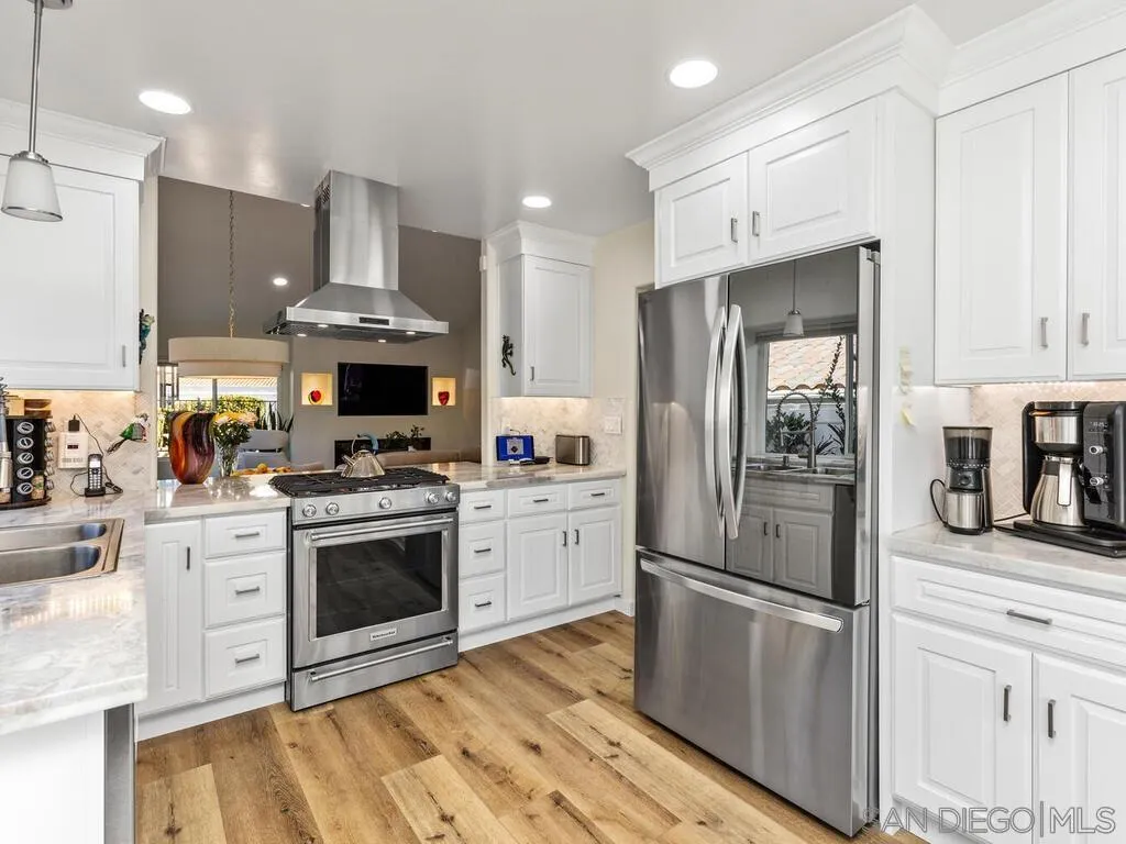 https://cdn.realtyfeed.com/cdn/127/260001775/d7141d01241d6dcbe72739a280aac691.webp