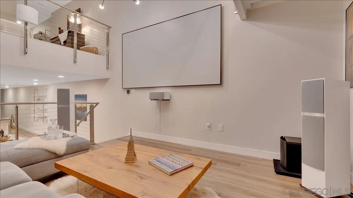https://cdn.realtyfeed.com/cdn/127/260001776/c9eaba810e8011e95c28cbd891b4851d.webp