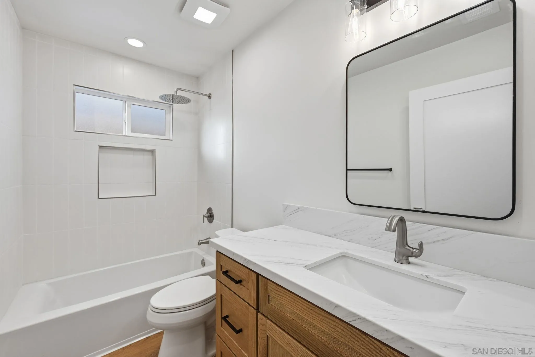 https://cdn.realtyfeed.com/cdn/127/260001777/8d3398097506ca699675f7e592a4f60b.webp