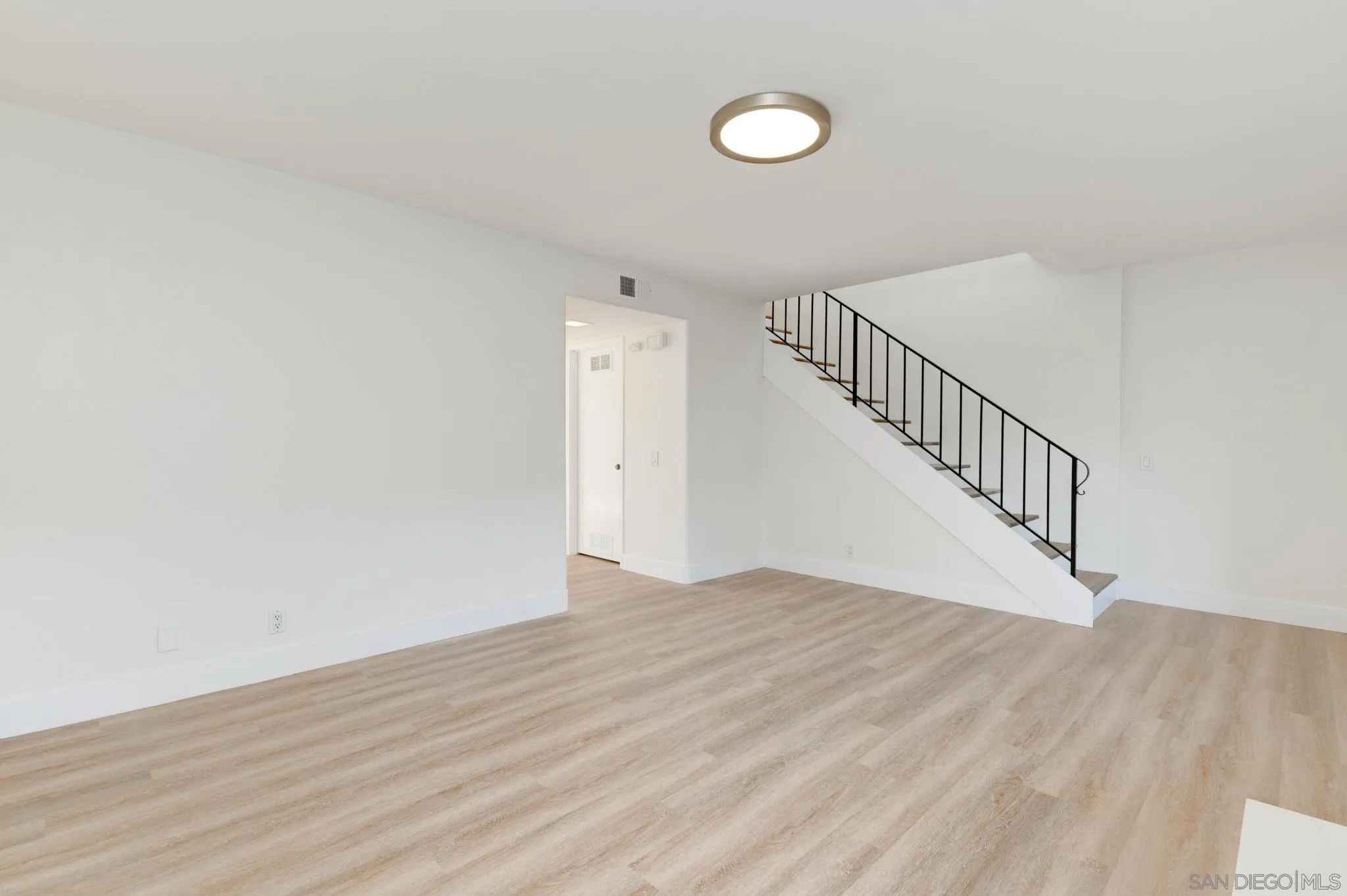 Photo #18: 260001779 Listing: Photo #18