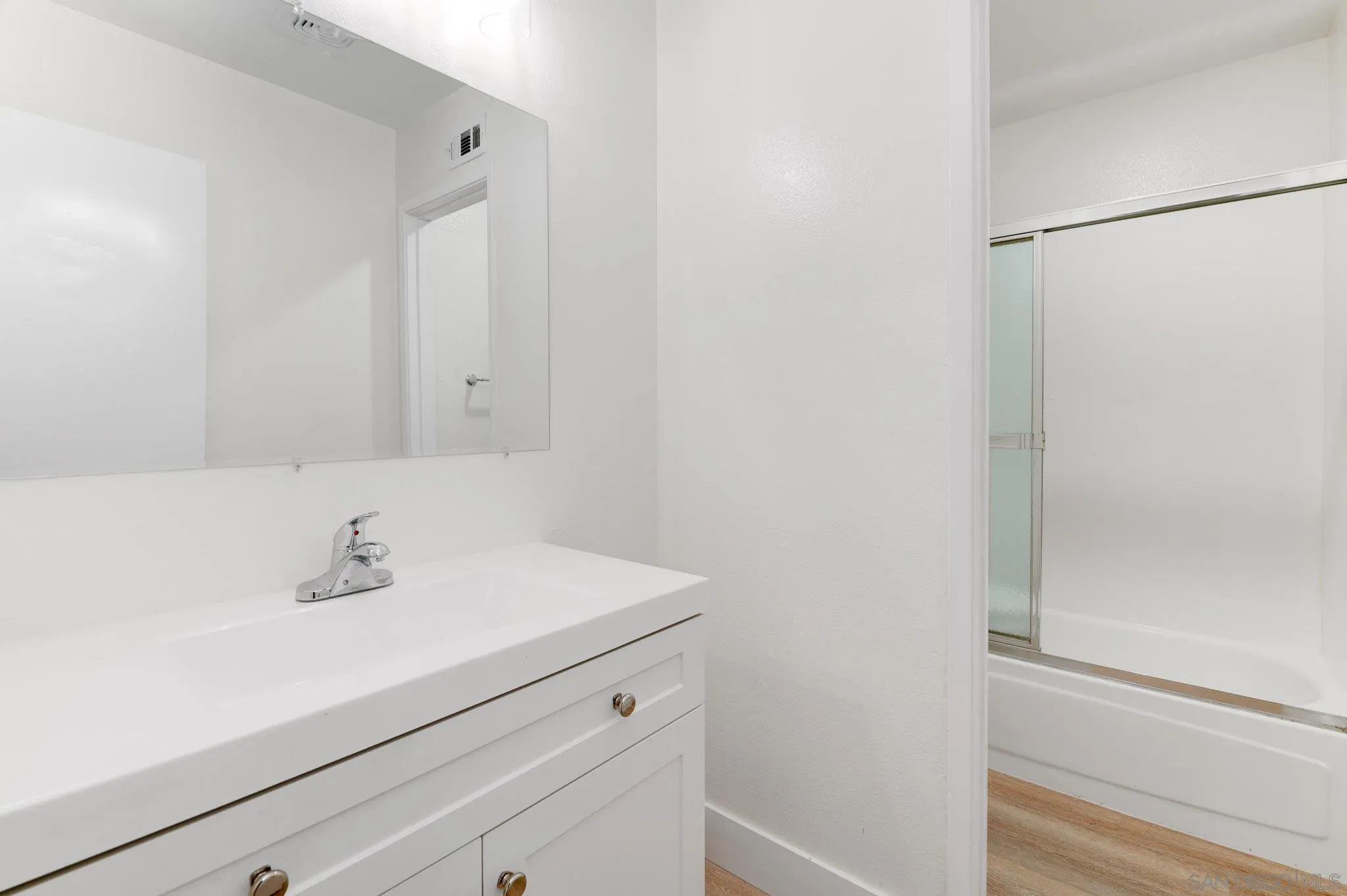 Photo #23: 260001779 Listing: Photo #23