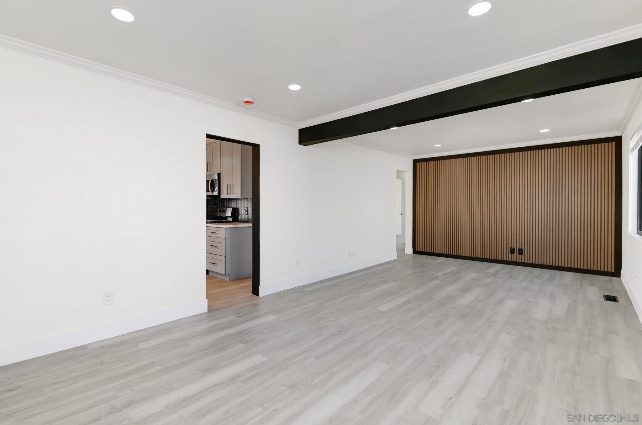 https://cdn.realtyfeed.com/cdn/127/260001780/1ab02f1da6793436e760c8eedfd3b231.webp