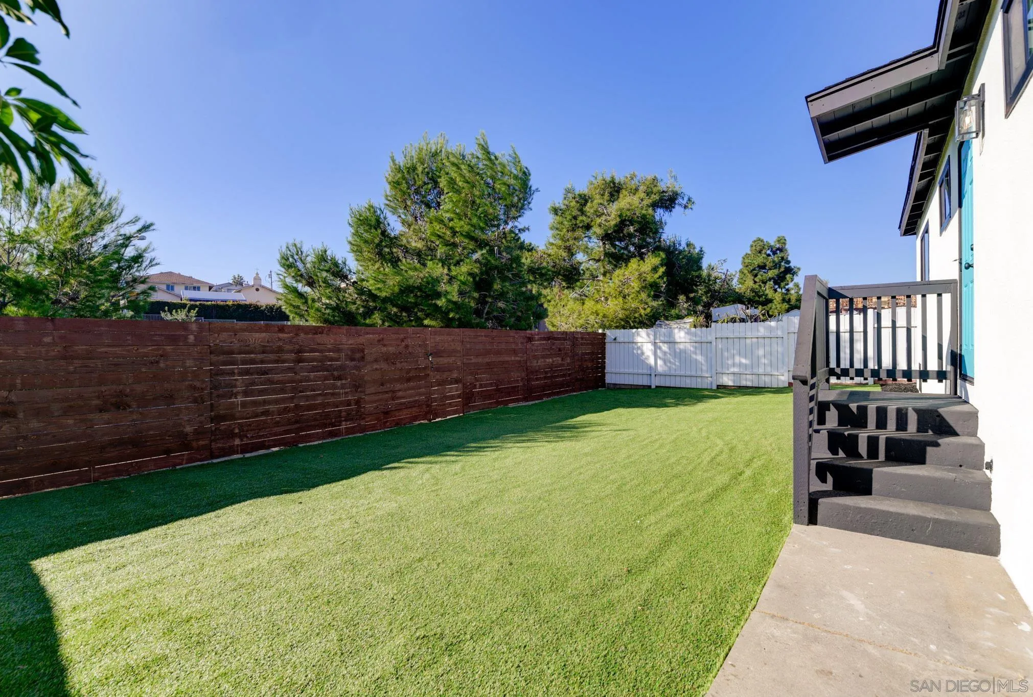 https://cdn.realtyfeed.com/cdn/127/260001780/9eb0031f21cc6e6dd49b29143b24351f.webp